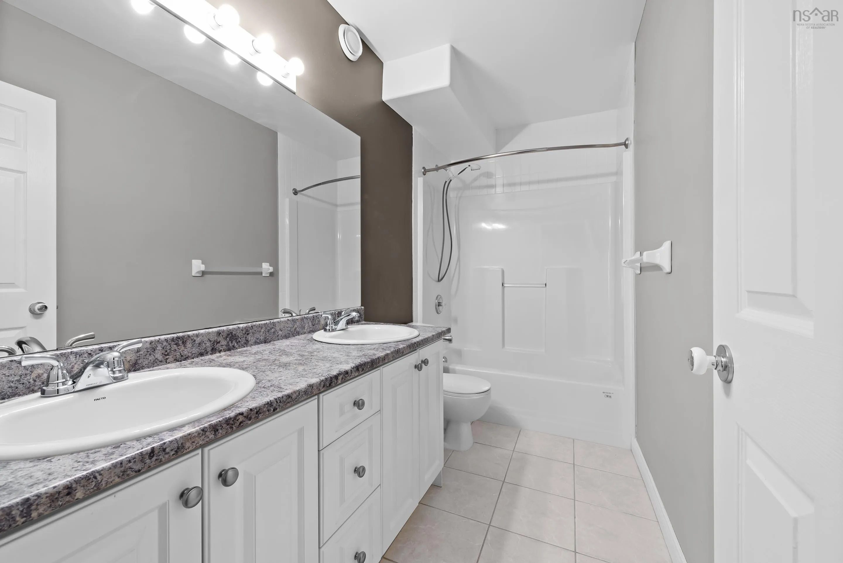 103-40 Waterfront Drive, Bedford, NS B4A 4J1, 2 Bedrooms Bedrooms, ,2 BathroomsBathrooms,Residential,For Sale,Waterfront,202524171