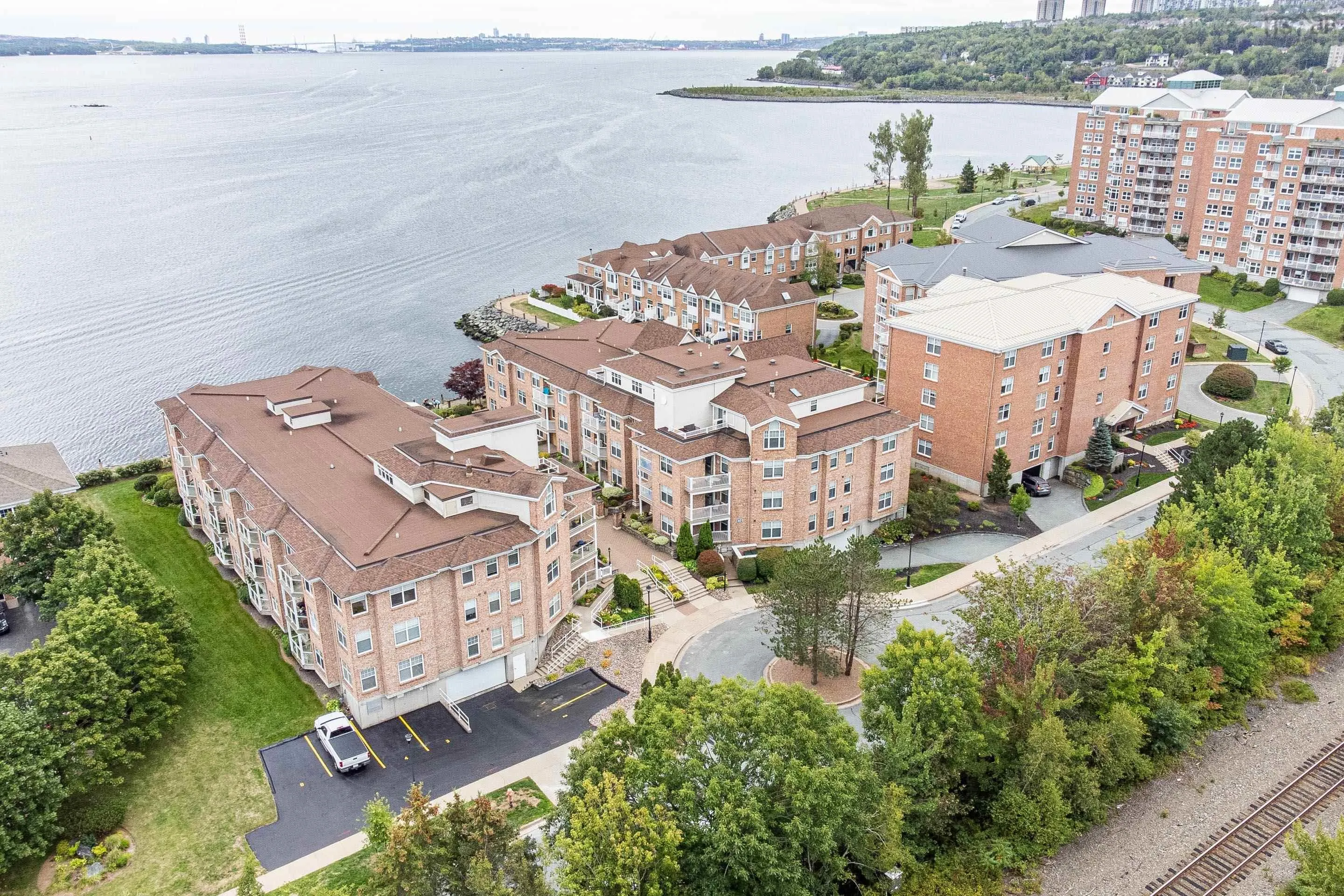 103-40 Waterfront Drive, Bedford, NS B4A 4J1, 2 Bedrooms Bedrooms, ,2 BathroomsBathrooms,Residential,For Sale,Waterfront,202524171
