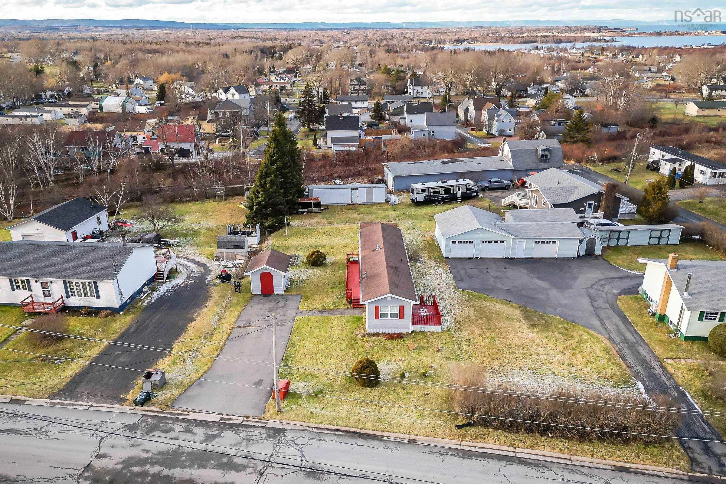 104 Butts Street, Sydney Mines, NS B1V 1N5, 2 Bedrooms Bedrooms, ,1 BathroomBathrooms,Residential,For Sale,Butts,202523115