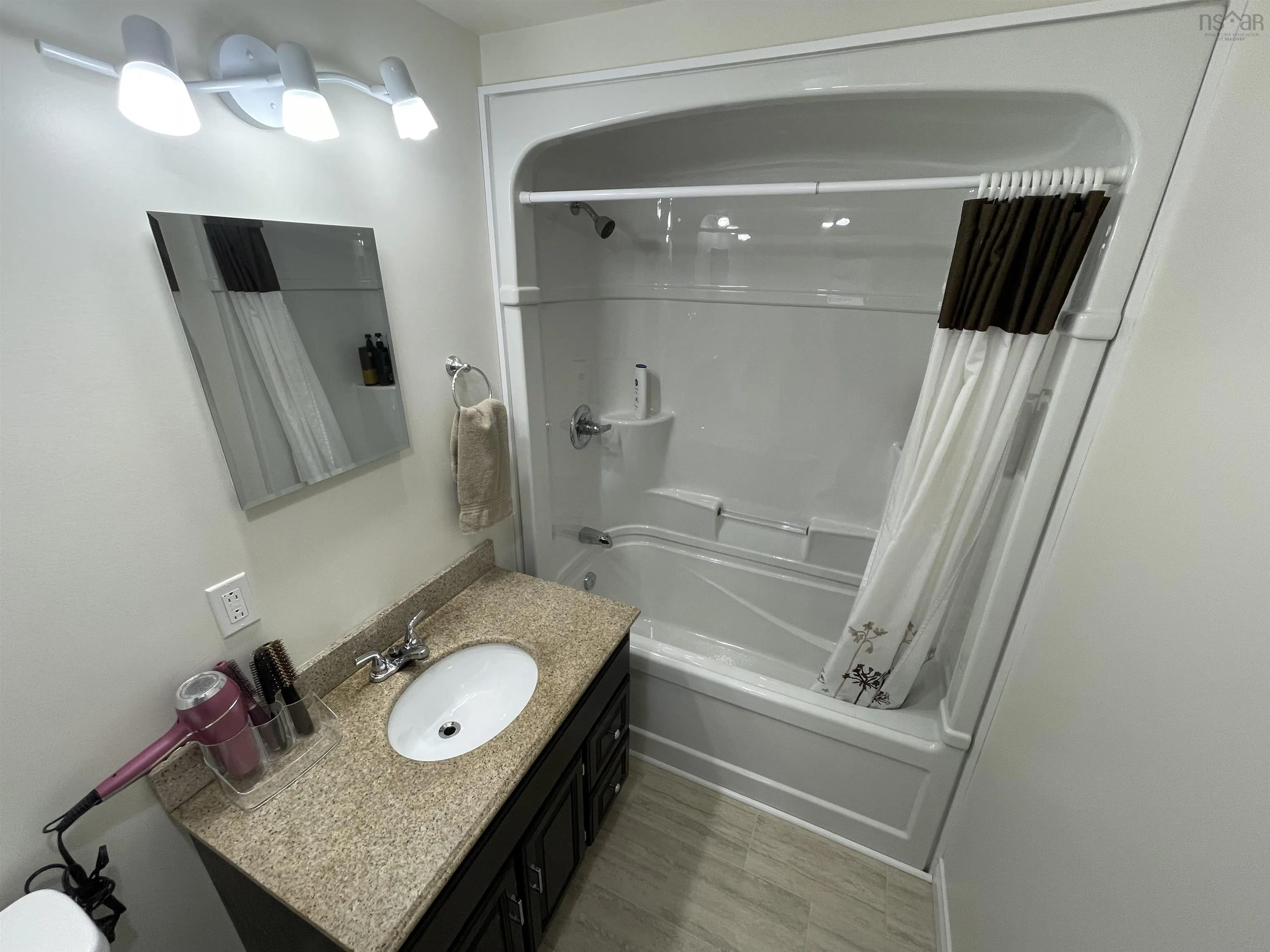 56 Riverdale Street, Louisbourg, NS B1C 2J1, 3 Bedrooms Bedrooms, ,2 BathroomsBathrooms,Residential,For Sale,Riverdale,202522730