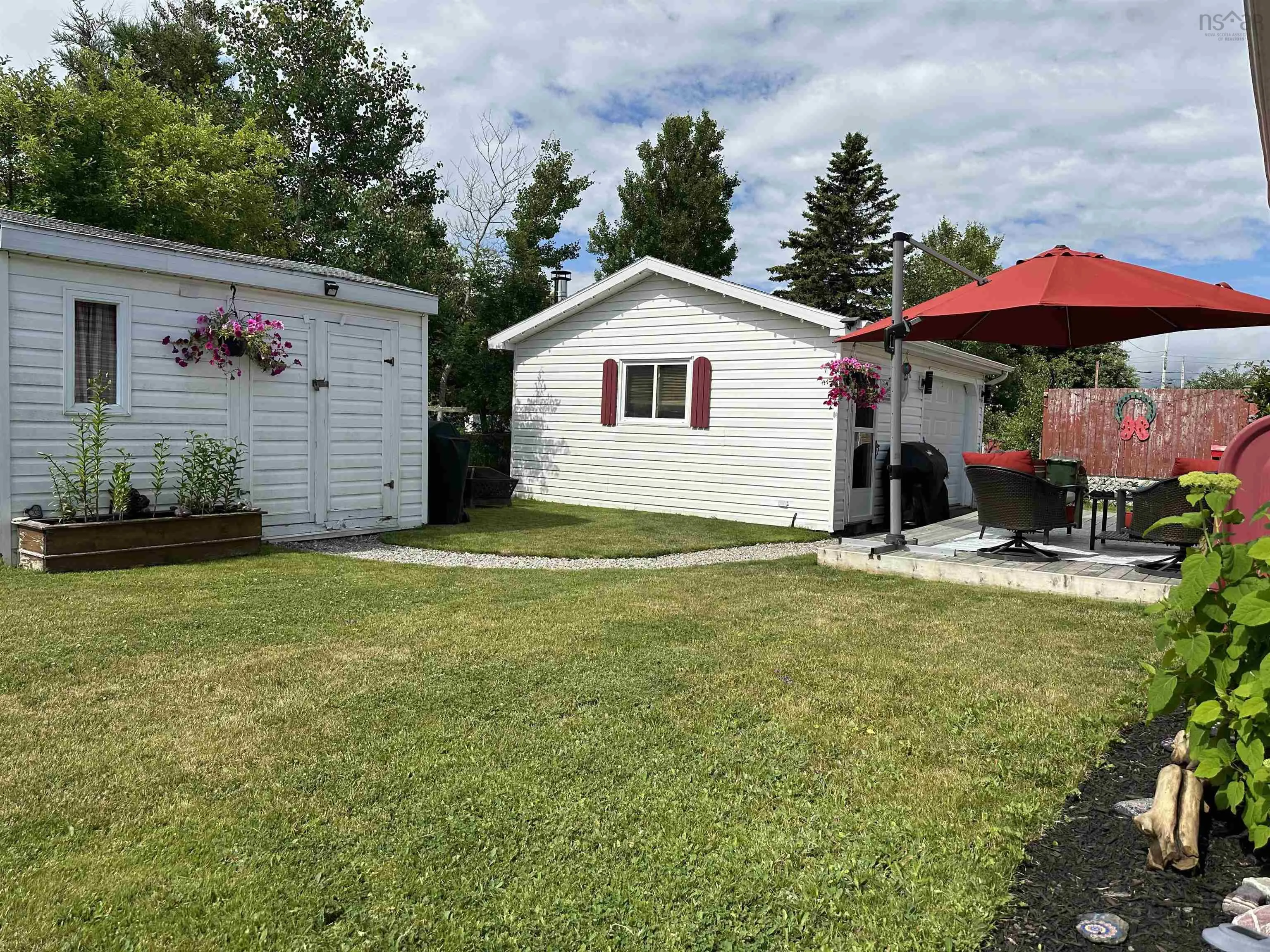 17 Willowdale Drive, Glace Bay, NS B1A 4B3, 3 Bedrooms Bedrooms, ,2 BathroomsBathrooms,Residential,For Sale,Willowdale,202517464