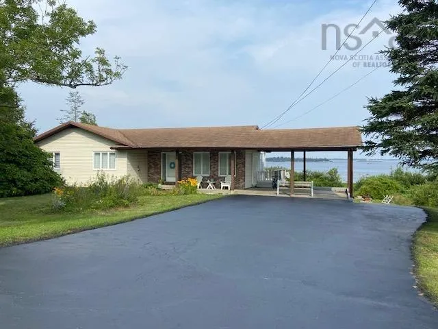 264 Brighton Road, Lockeport Ns B0t 1l0, 4 Bedrooms Bedrooms, ,2 BathroomsBathrooms,Residential,For Sale,Brighton,202502310
