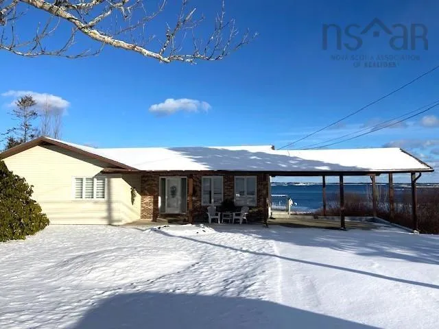 264 Brighton Road, Lockeport Ns B0t 1l0, 4 Bedrooms Bedrooms, ,2 BathroomsBathrooms,Residential,For Sale,Brighton,202502310