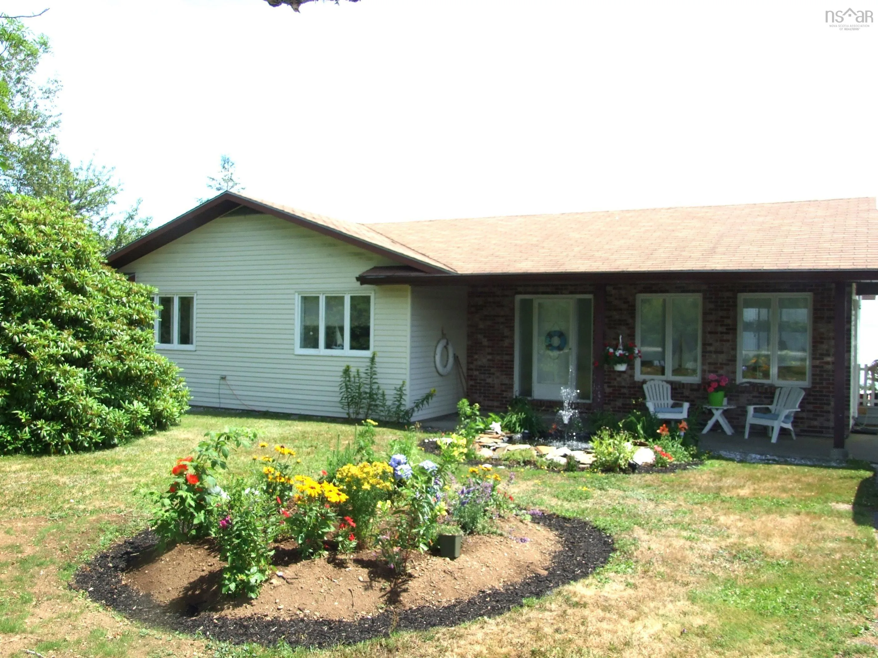 264 Brighton Road, Lockeport Ns B0t 1l0, 4 Bedrooms Bedrooms, ,2 BathroomsBathrooms,Residential,For Sale,Brighton,202502310