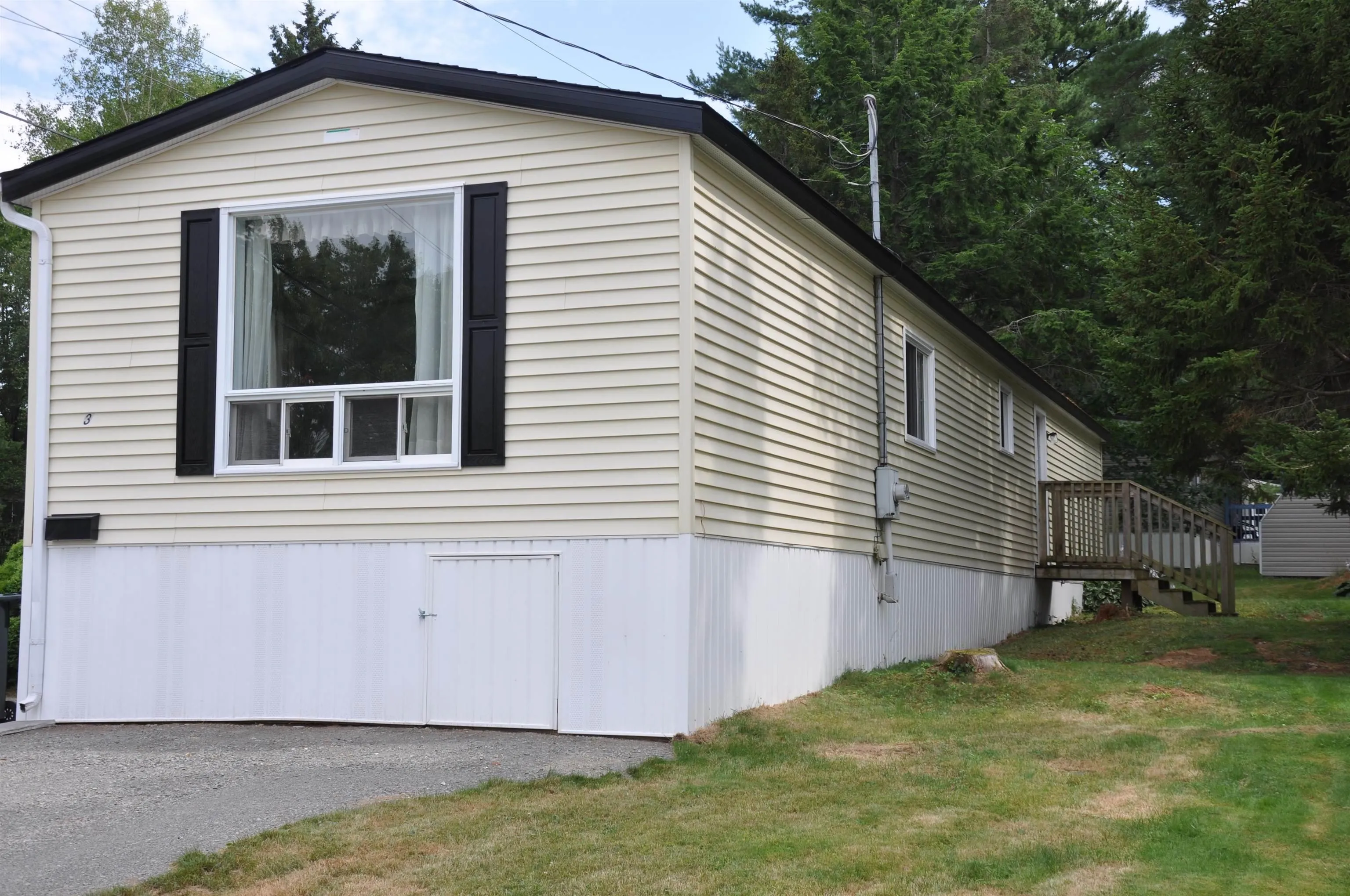 3 Patricia Drive E, New Minas, NS B4N 5L3, 3 Bedrooms Bedrooms, ,1 BathroomBathrooms,Residential,For Sale,Patricia,202518921