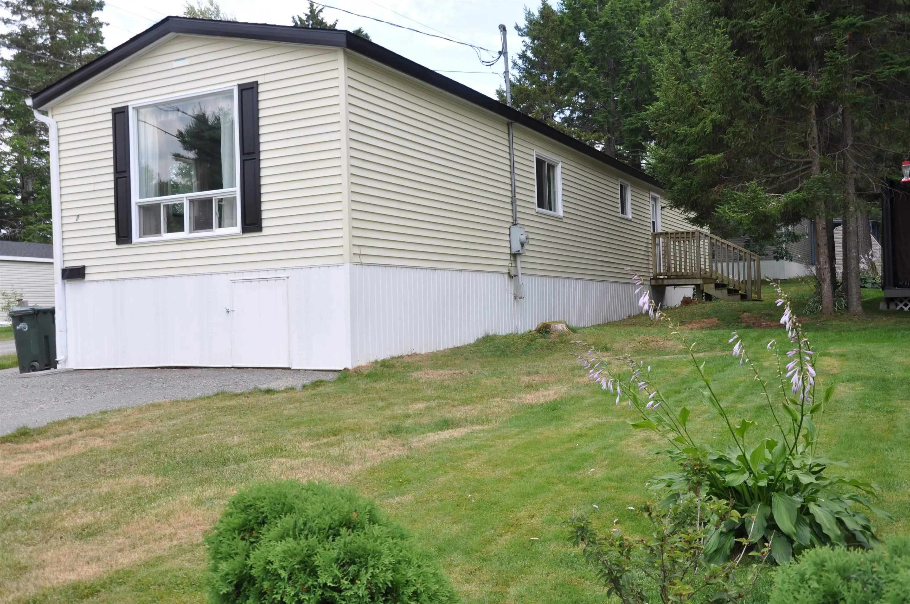 3 Patricia Drive E, New Minas, NS B4N 5L3, 3 Bedrooms Bedrooms, ,1 BathroomBathrooms,Residential,For Sale,Patricia,202518921