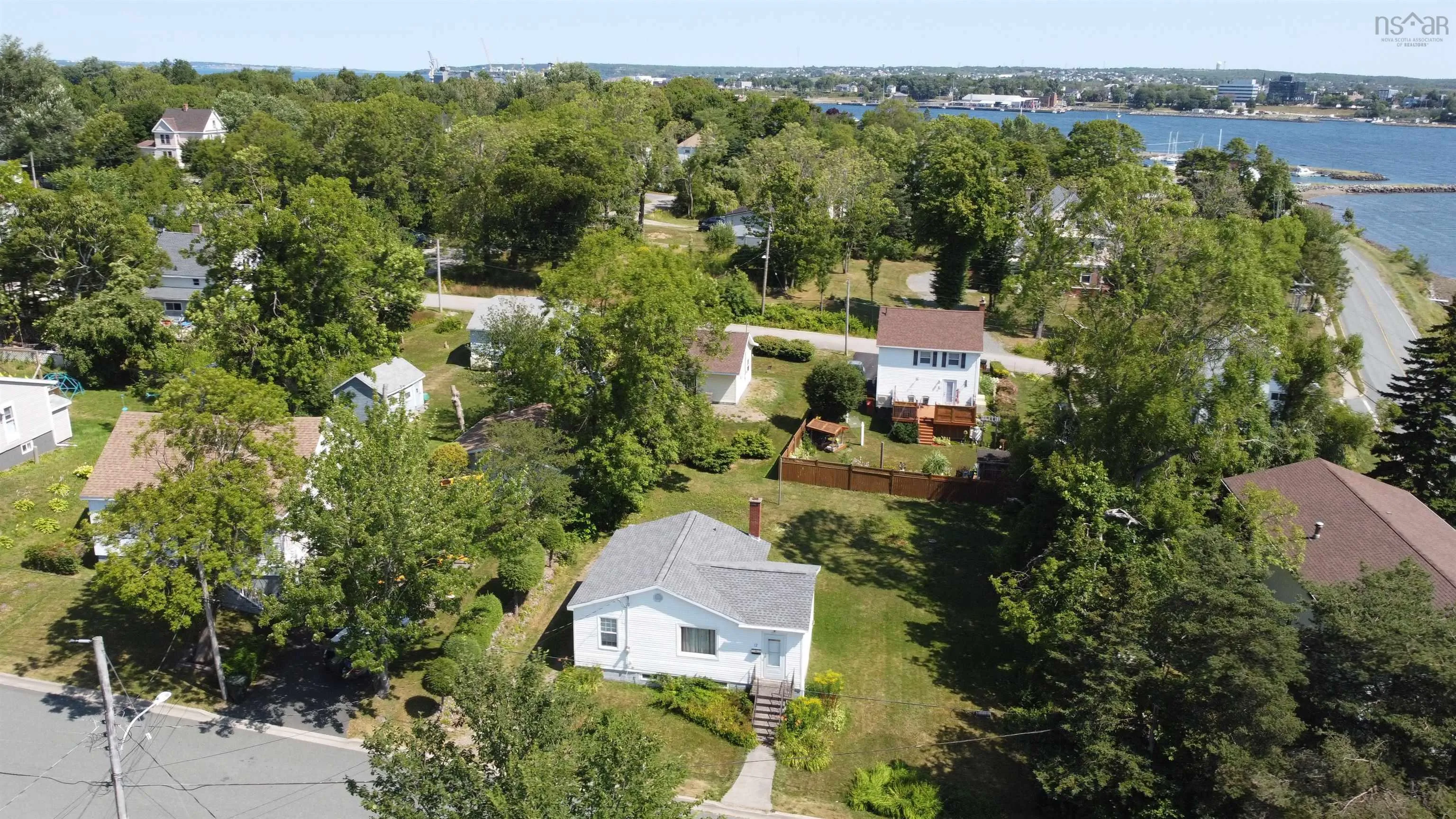 12 Wendy Street, Westmount, NS B1R 1Y2, 2 Bedrooms Bedrooms, ,1 BathroomBathrooms,Residential,For Sale,Wendy,202520036