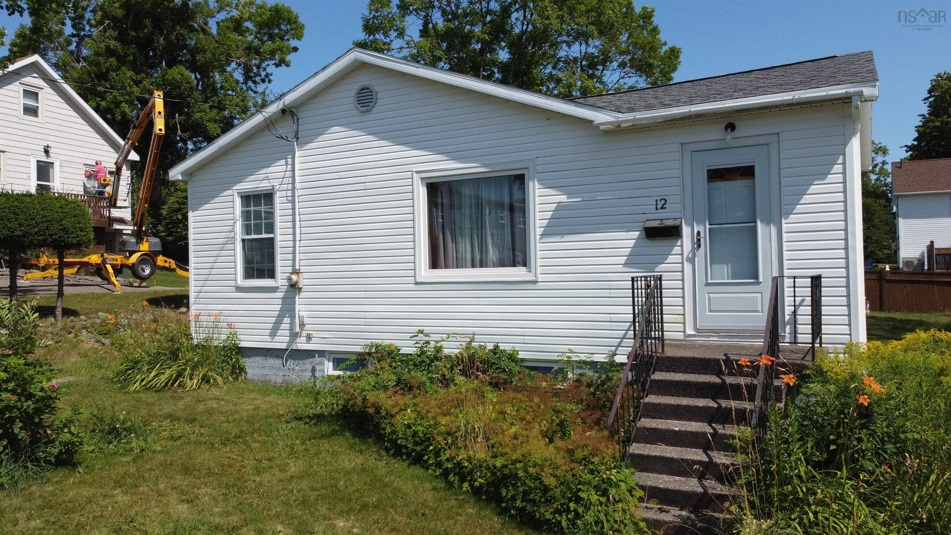 12 Wendy Street, Westmount, NS B1R 1Y2, 2 Bedrooms Bedrooms, ,1 BathroomBathrooms,Residential,For Sale,Wendy,202520036