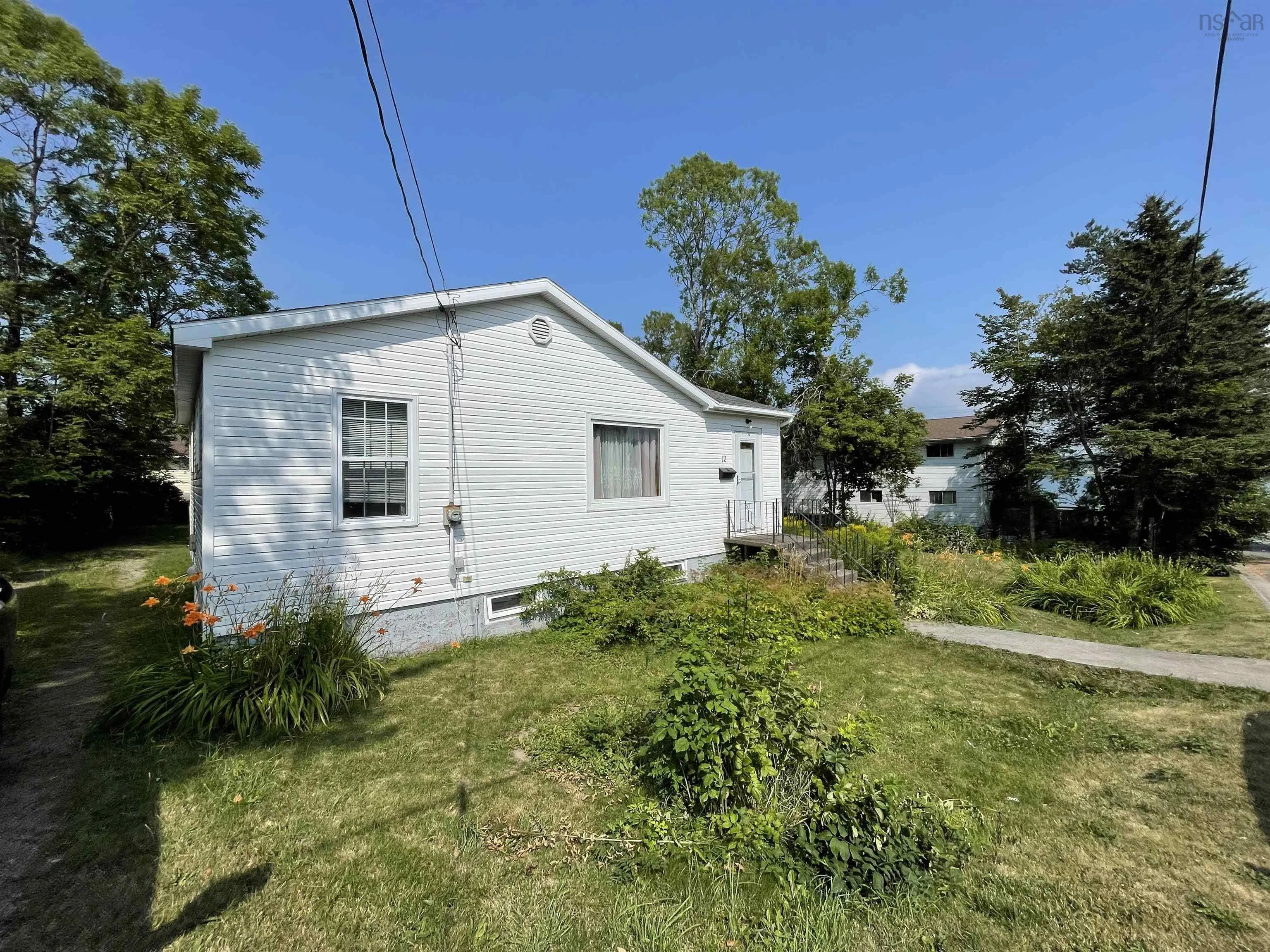 12 Wendy Street, Westmount, NS B1R 1Y2, 2 Bedrooms Bedrooms, ,1 BathroomBathrooms,Residential,For Sale,Wendy,202520036