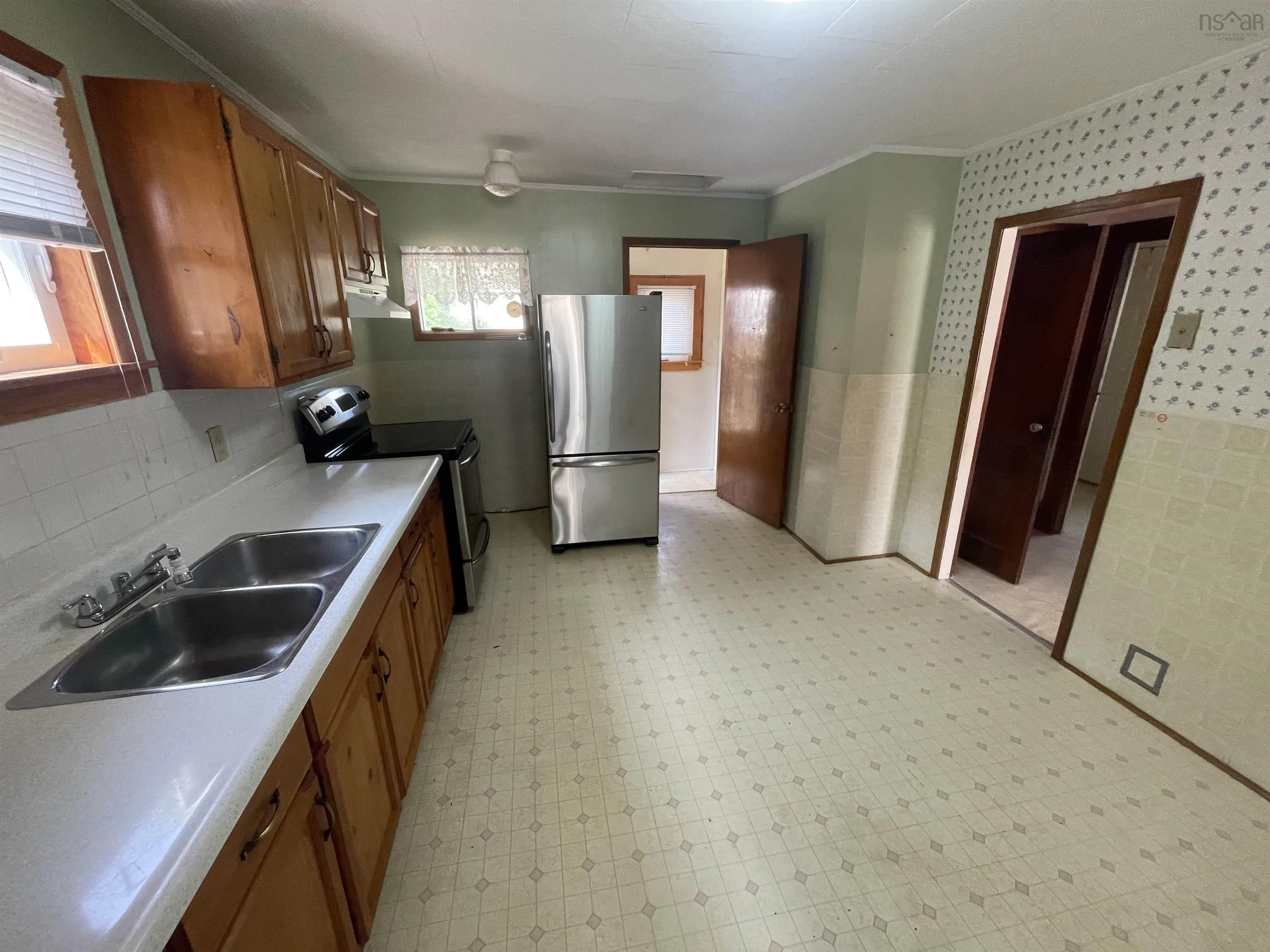 12 Wendy Street, Westmount, NS B1R 1Y2, 2 Bedrooms Bedrooms, ,1 BathroomBathrooms,Residential,For Sale,Wendy,202520036