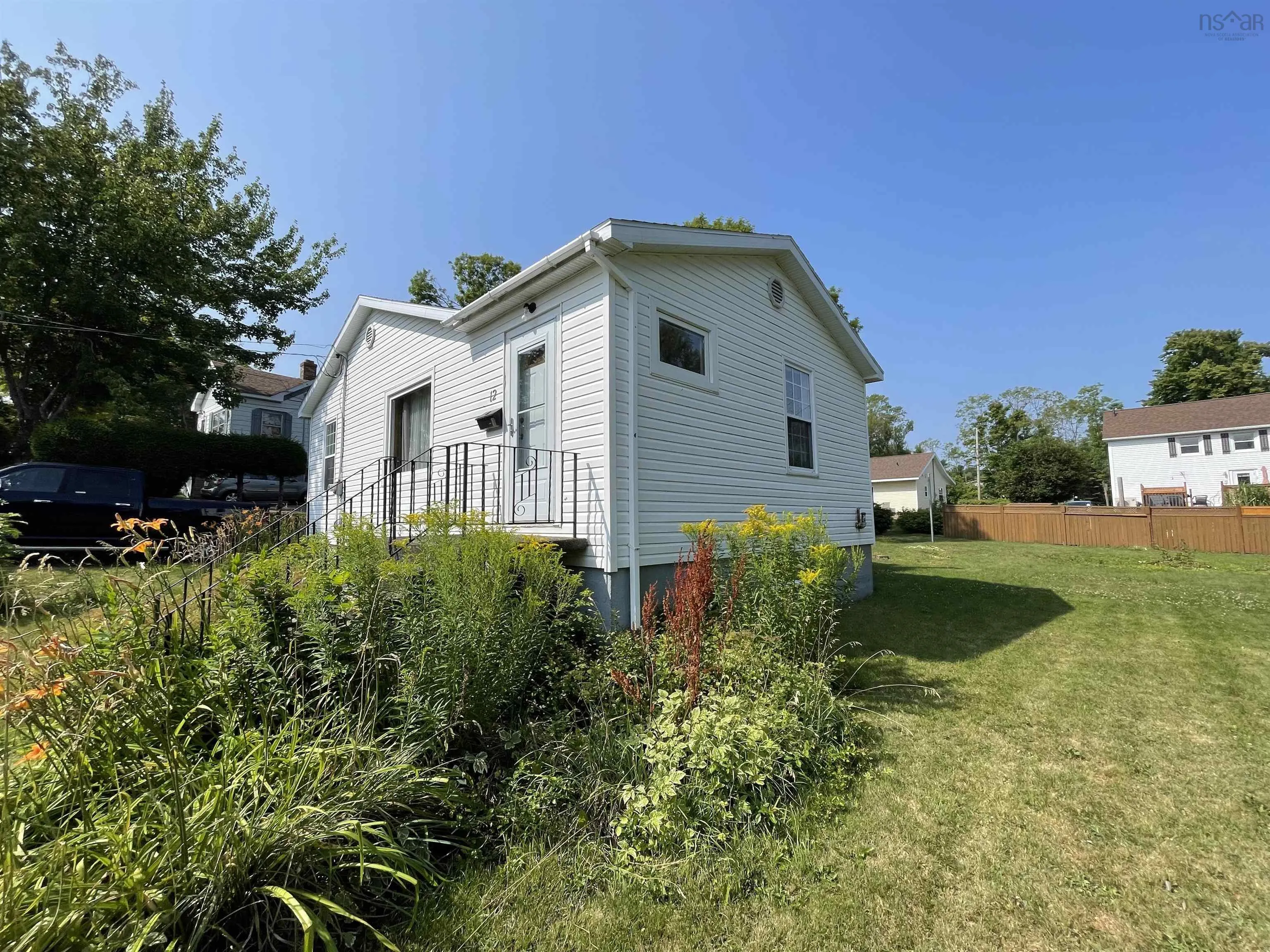 12 Wendy Street, Westmount, NS B1R 1Y2, 2 Bedrooms Bedrooms, ,1 BathroomBathrooms,Residential,For Sale,Wendy,202520036
