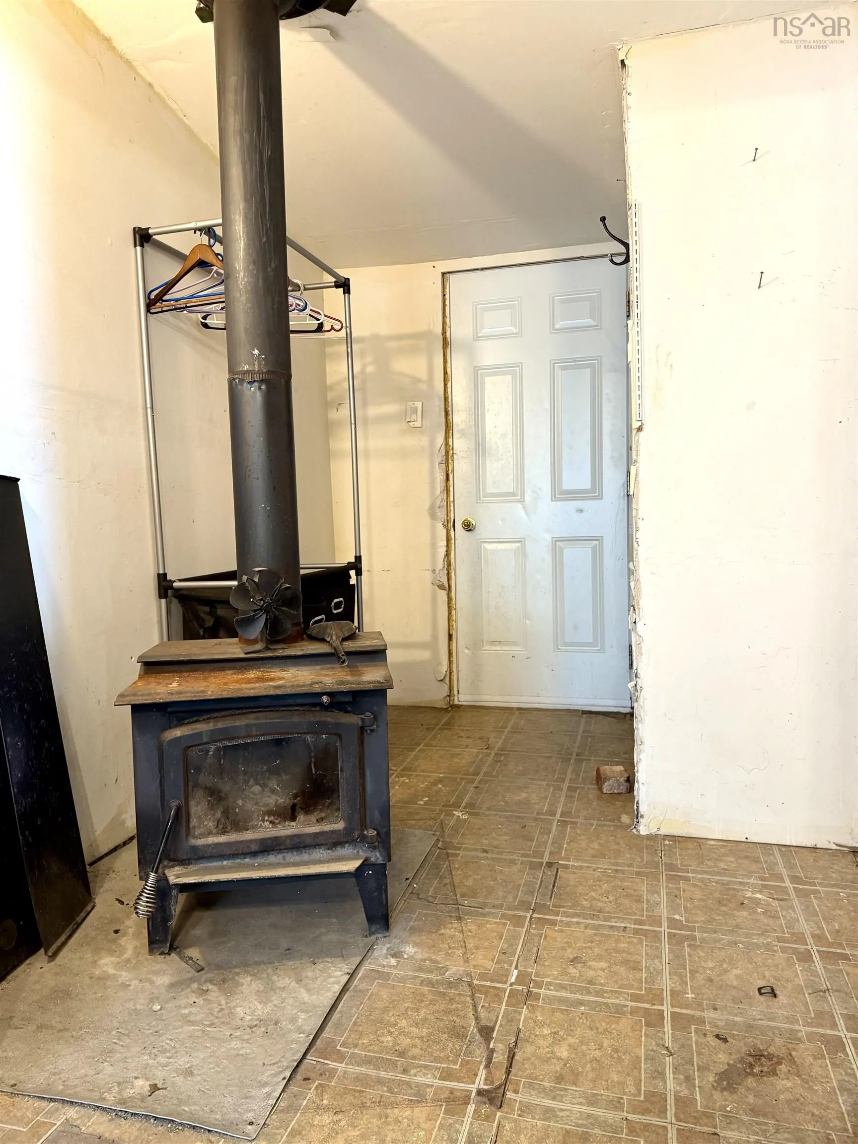 221 Mcgee Street, Springhill, NS B0M 1X0, 3 Bedrooms Bedrooms, ,1 BathroomBathrooms,Residential,For Sale,Mcgee,202520697