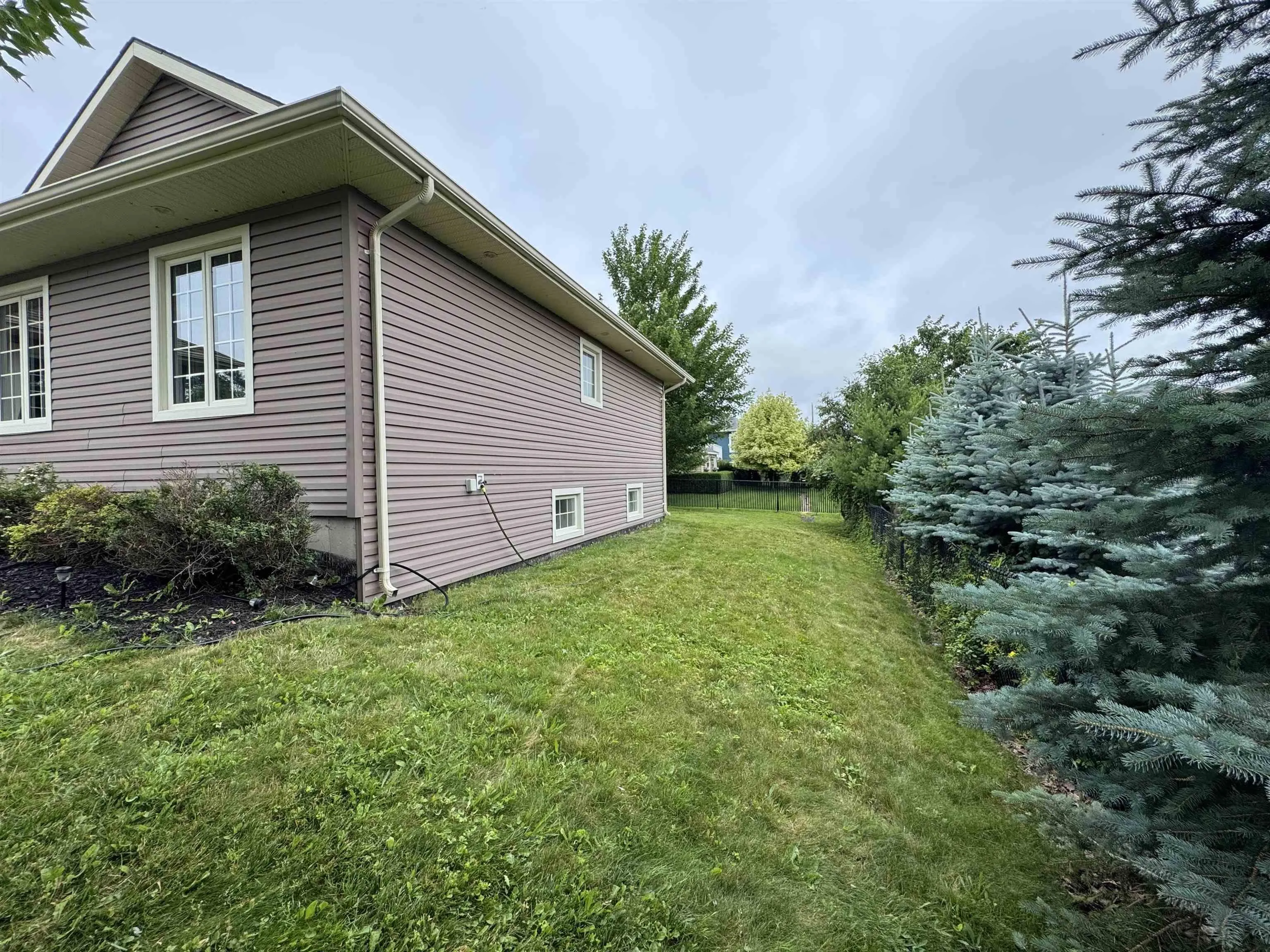 9 Rowan Avenue, New Glasgow, NS B2H 0A3, 5 Bedrooms Bedrooms, ,3 BathroomsBathrooms,Residential,For Sale,Rowan,202517887
