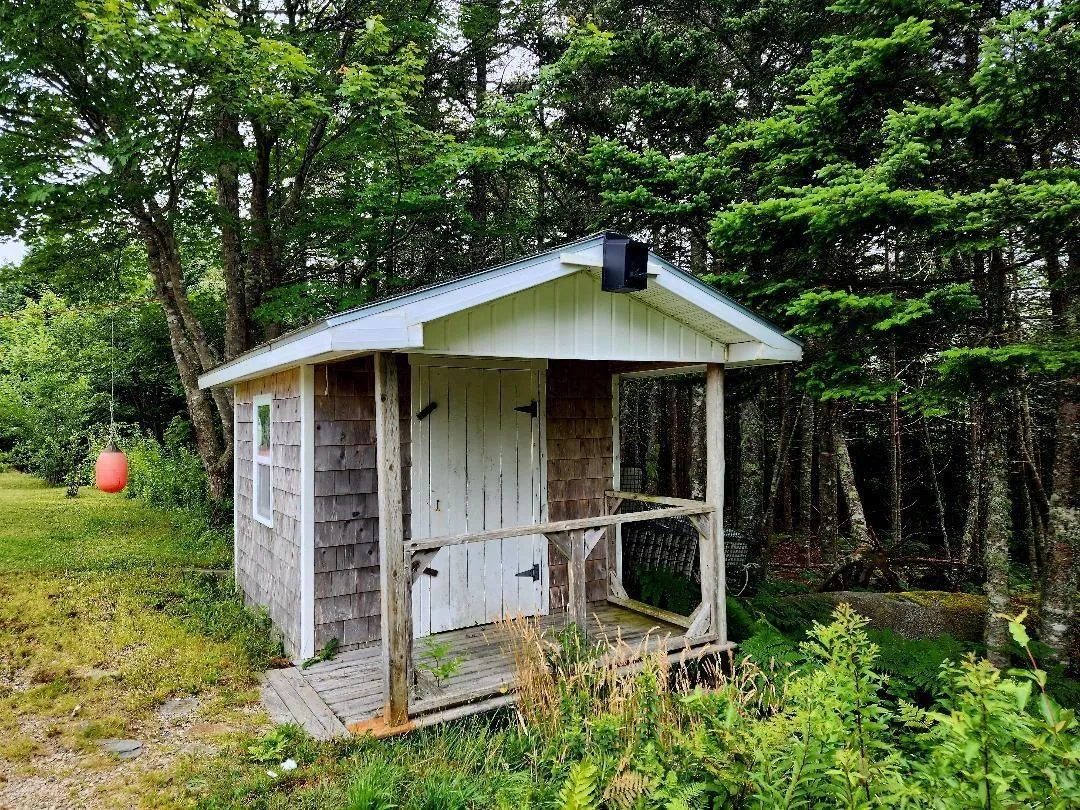 4226 Doctors Cove, Doctors Cove, NS B0W 1G0, 4 Bedrooms Bedrooms, ,1 BathroomBathrooms,Residential,For Sale,Doctors Cove,202519070