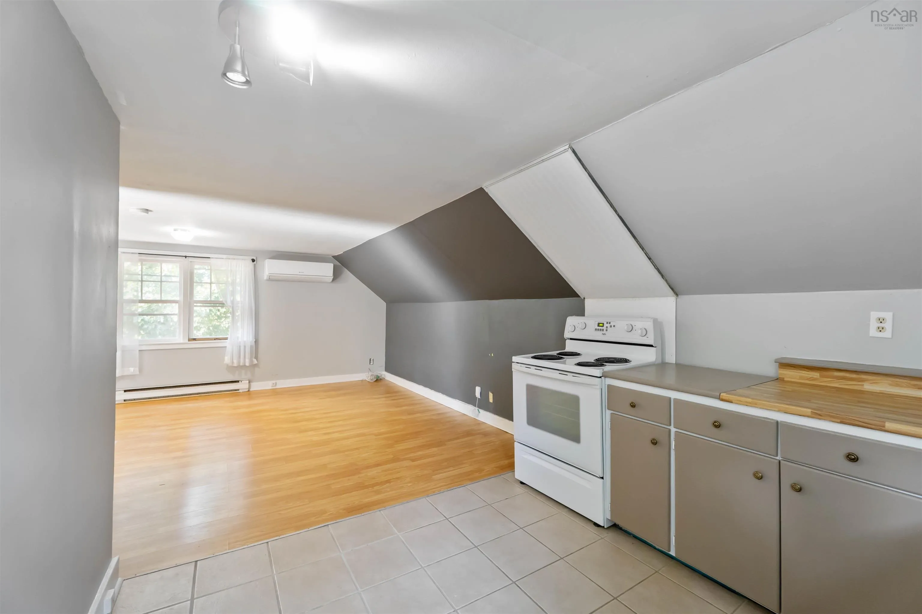 22 George Street, Middleton, NS B0S 1P0, 3 Bedrooms Bedrooms, ,3 BathroomsBathrooms,Residential,For Sale,George,202523124