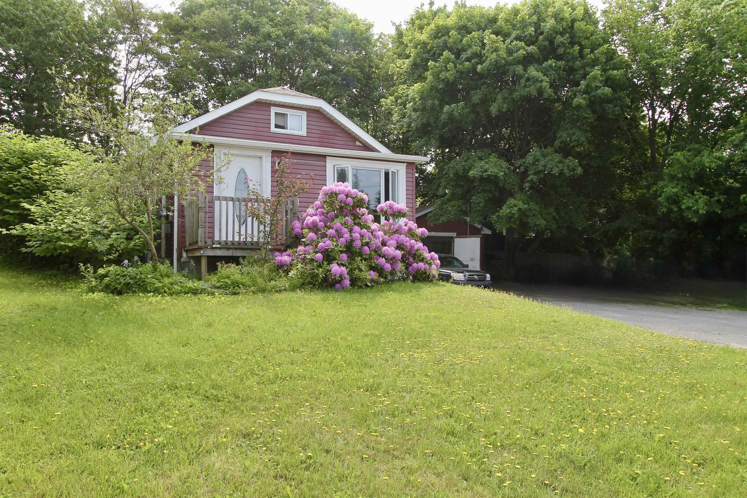 16 Power Street, Dartmouth, NS B2W 1M2, 3 Bedrooms Bedrooms, ,1 BathroomBathrooms,Residential,For Sale,Power,202514620