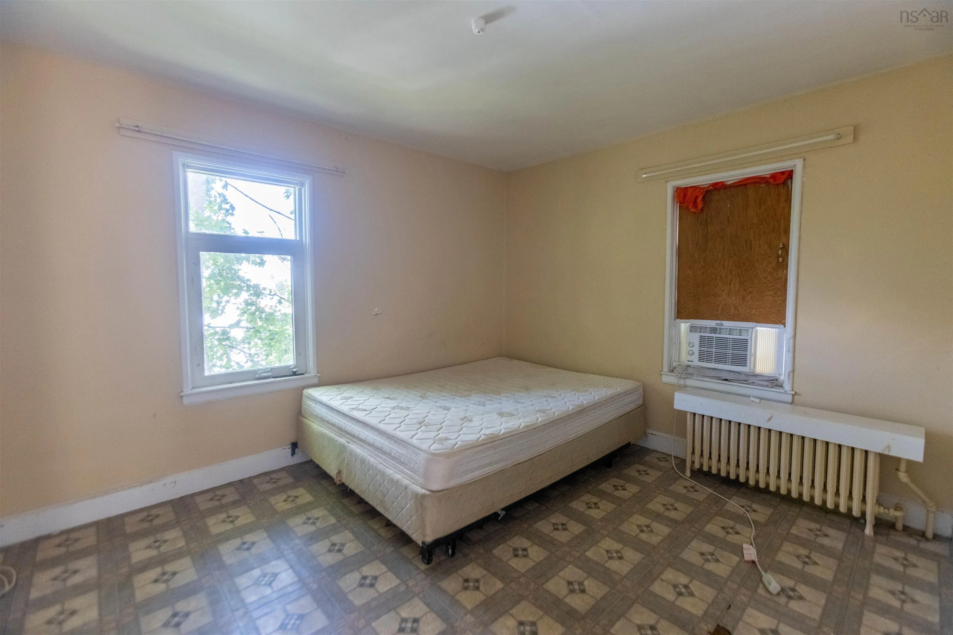32 Victoria Street, Springhill, NS B0M 1X0, 3 Bedrooms Bedrooms, ,2 BathroomsBathrooms,Residential,For Sale,Victoria,202521165