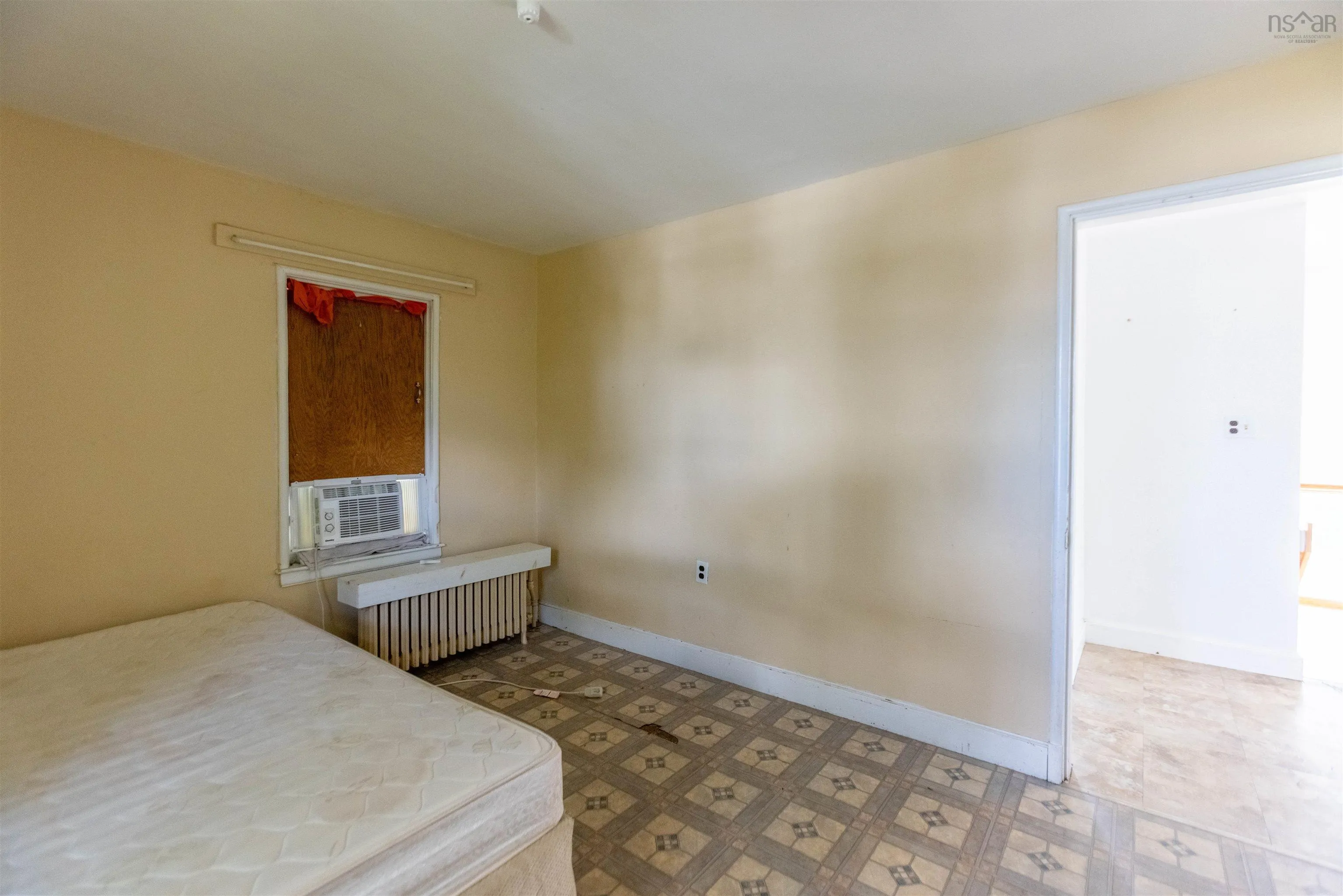 32 Victoria Street, Springhill, NS B0M 1X0, 3 Bedrooms Bedrooms, ,2 BathroomsBathrooms,Residential,For Sale,Victoria,202521165
