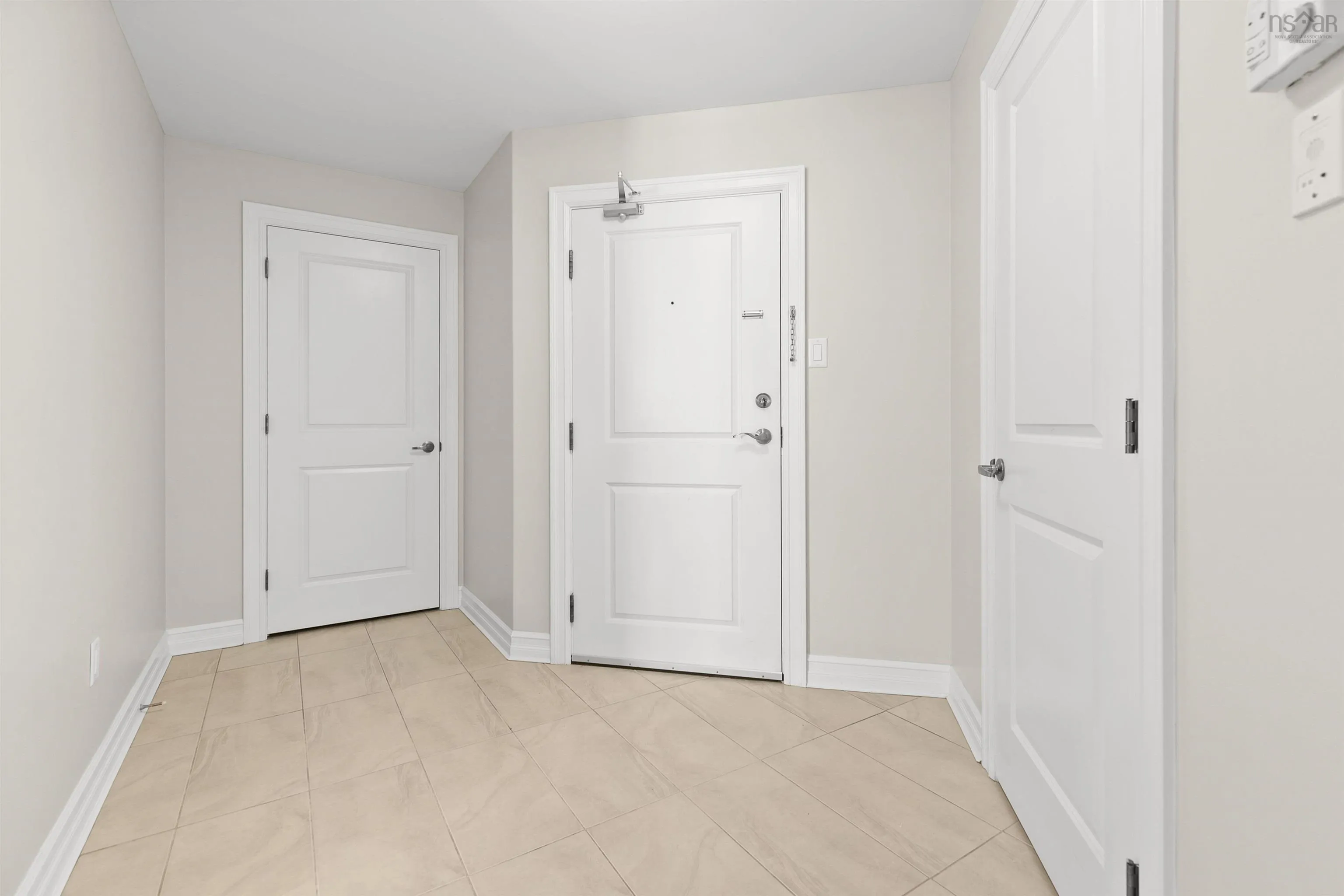 401-2677 Gladstone Street, Halifax, NS B3K 0A3, 3 Bedrooms Bedrooms, ,2 BathroomsBathrooms,Residential,For Sale,Gladstone,202524724