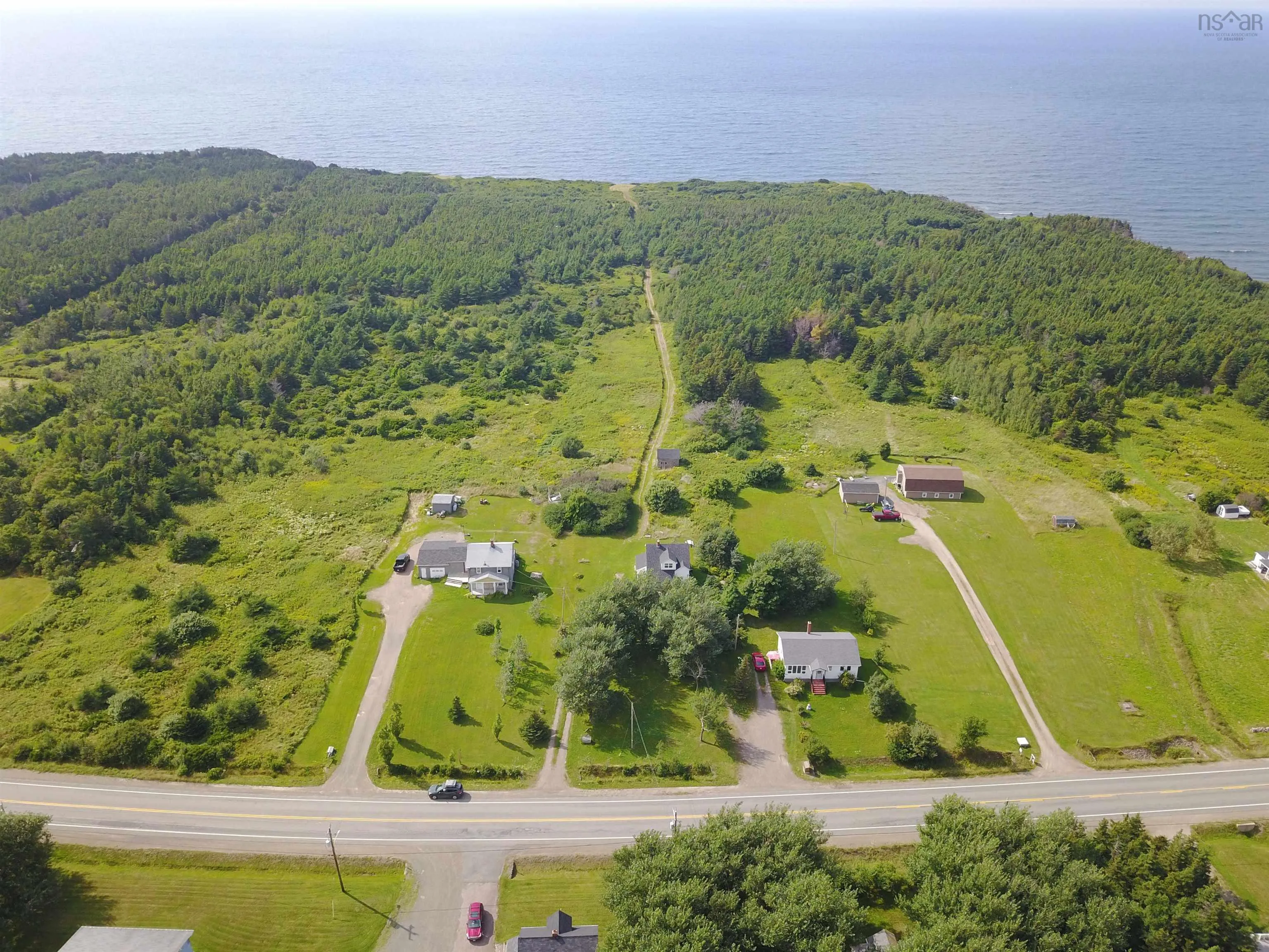 12723 Cabot Trail, Grand Étang Ns B0e 1h0, 4 Bedrooms Bedrooms, ,2 BathroomsBathrooms,Residential,For Sale,Cabot,202505815
