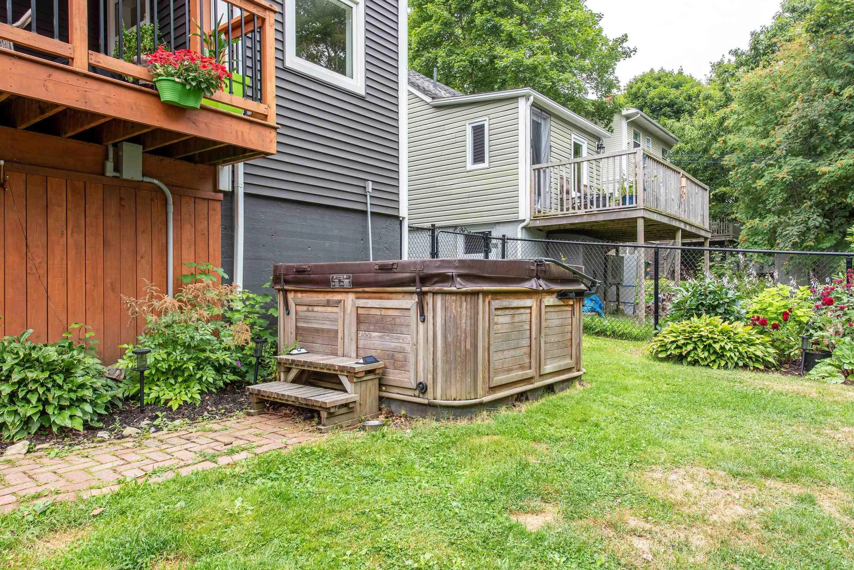3691 Lynch Street, Halifax, NS B3K 3L3, 4 Bedrooms Bedrooms, ,4 BathroomsBathrooms,Residential,For Sale,Lynch,202519550