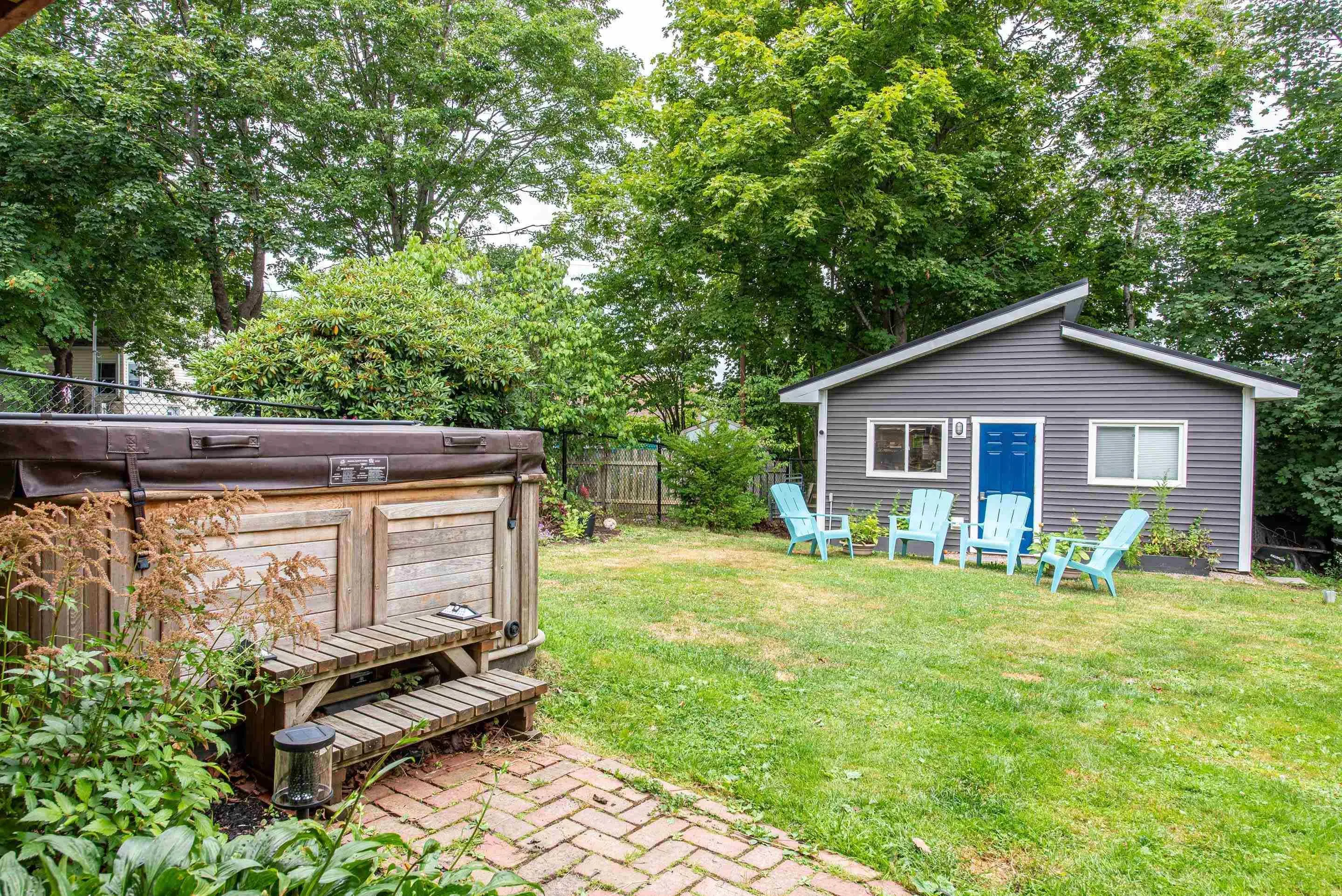 3691 Lynch Street, Halifax, NS B3K 3L3, 4 Bedrooms Bedrooms, ,4 BathroomsBathrooms,Residential,For Sale,Lynch,202519550