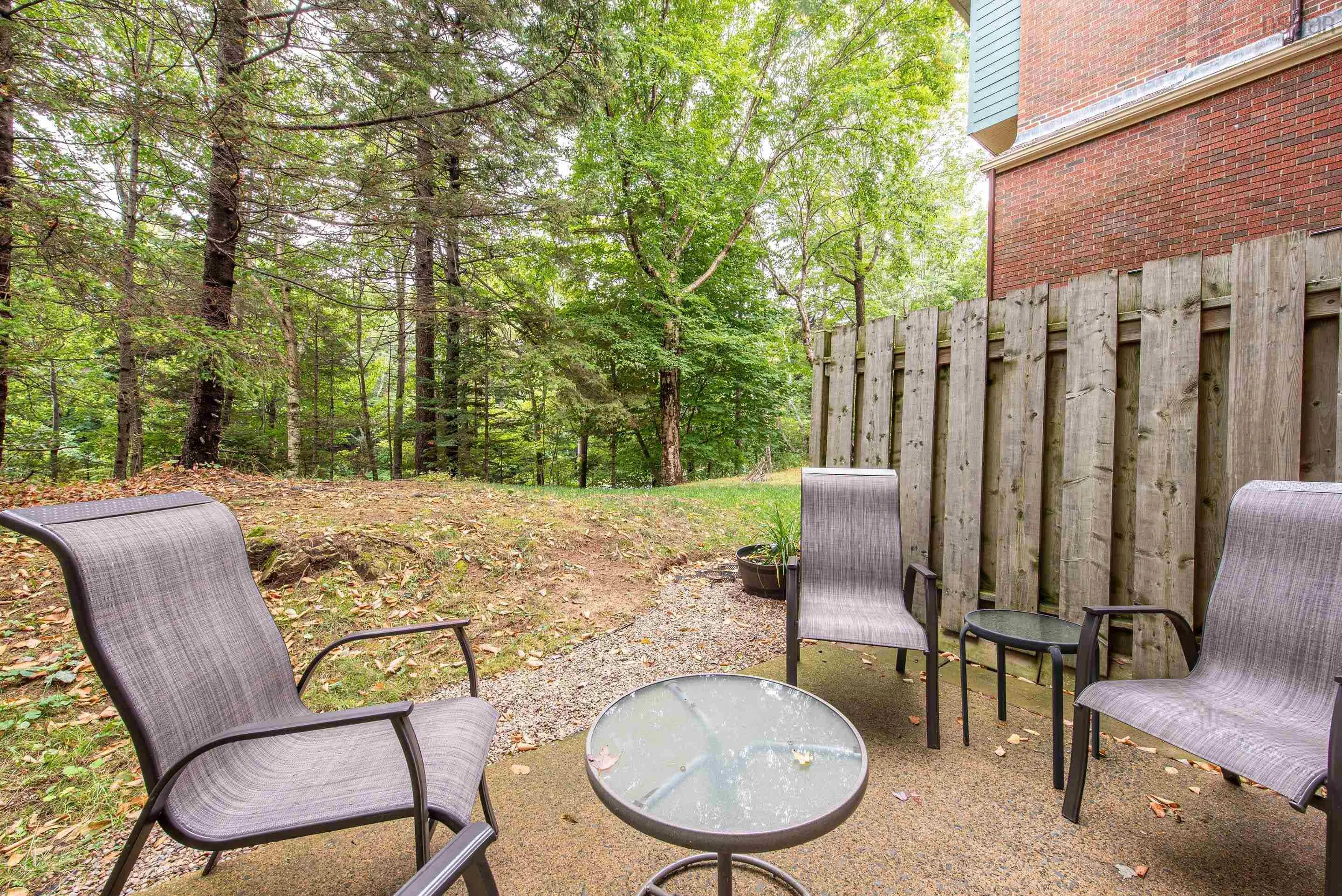 38 Braemount Drive, Clayton Park, NS B3M 3P3, 2 Bedrooms Bedrooms, ,3 BathroomsBathrooms,Residential,For Sale,Braemount,202521797