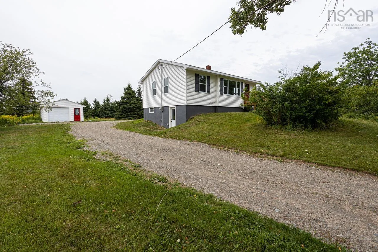 341 Warwick Mountain Road, Warwick Mountain, NS B0K 1V0, 3 Bedrooms Bedrooms, ,2 BathroomsBathrooms,Residential,For Sale,Warwick Mountain,202519697