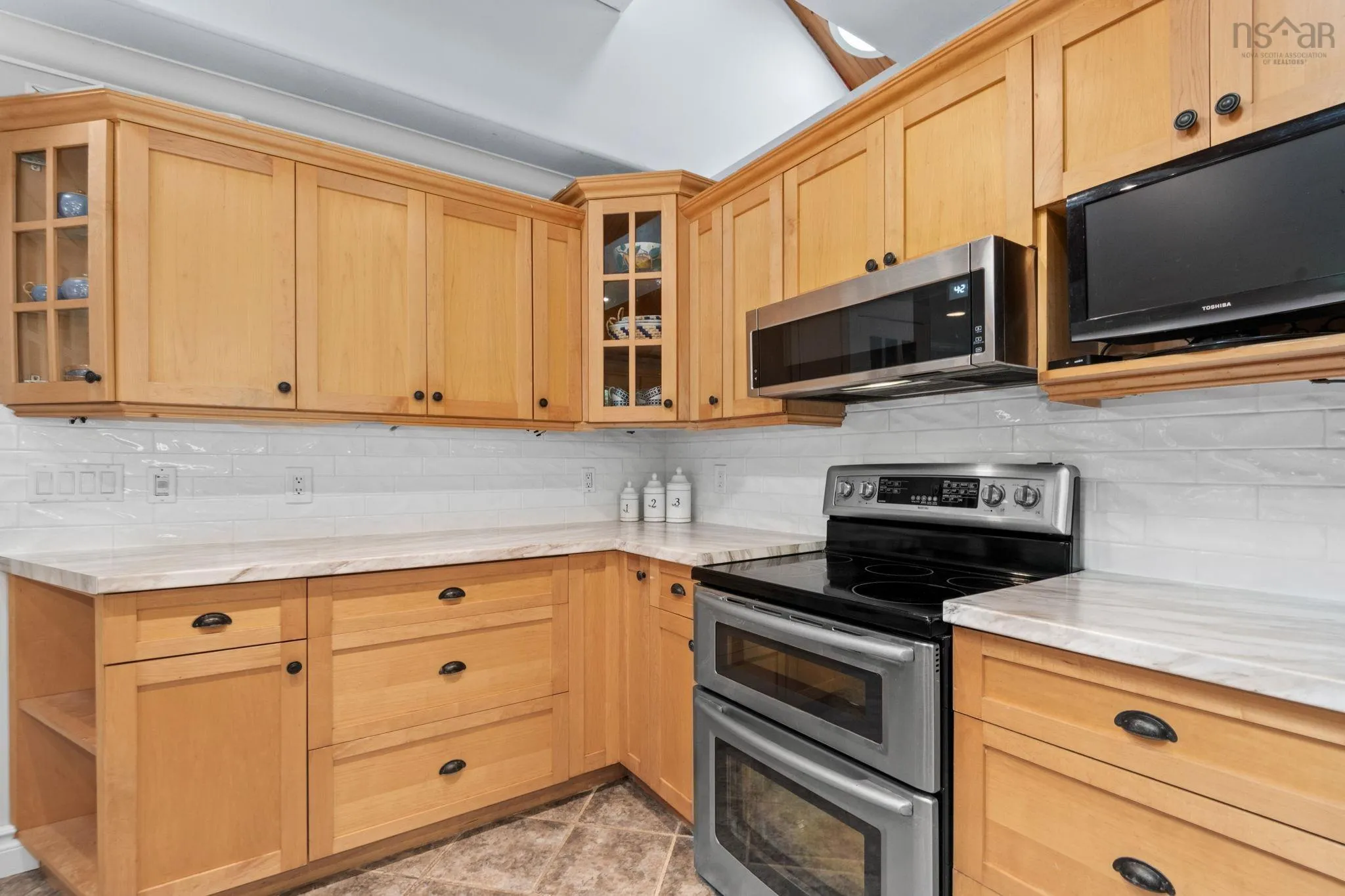 6 Spruce Lane, Boutiliers Point, NS B3Z 4G8, 3 Bedrooms Bedrooms, ,2 BathroomsBathrooms,Residential,For Sale,Spruce,202518709