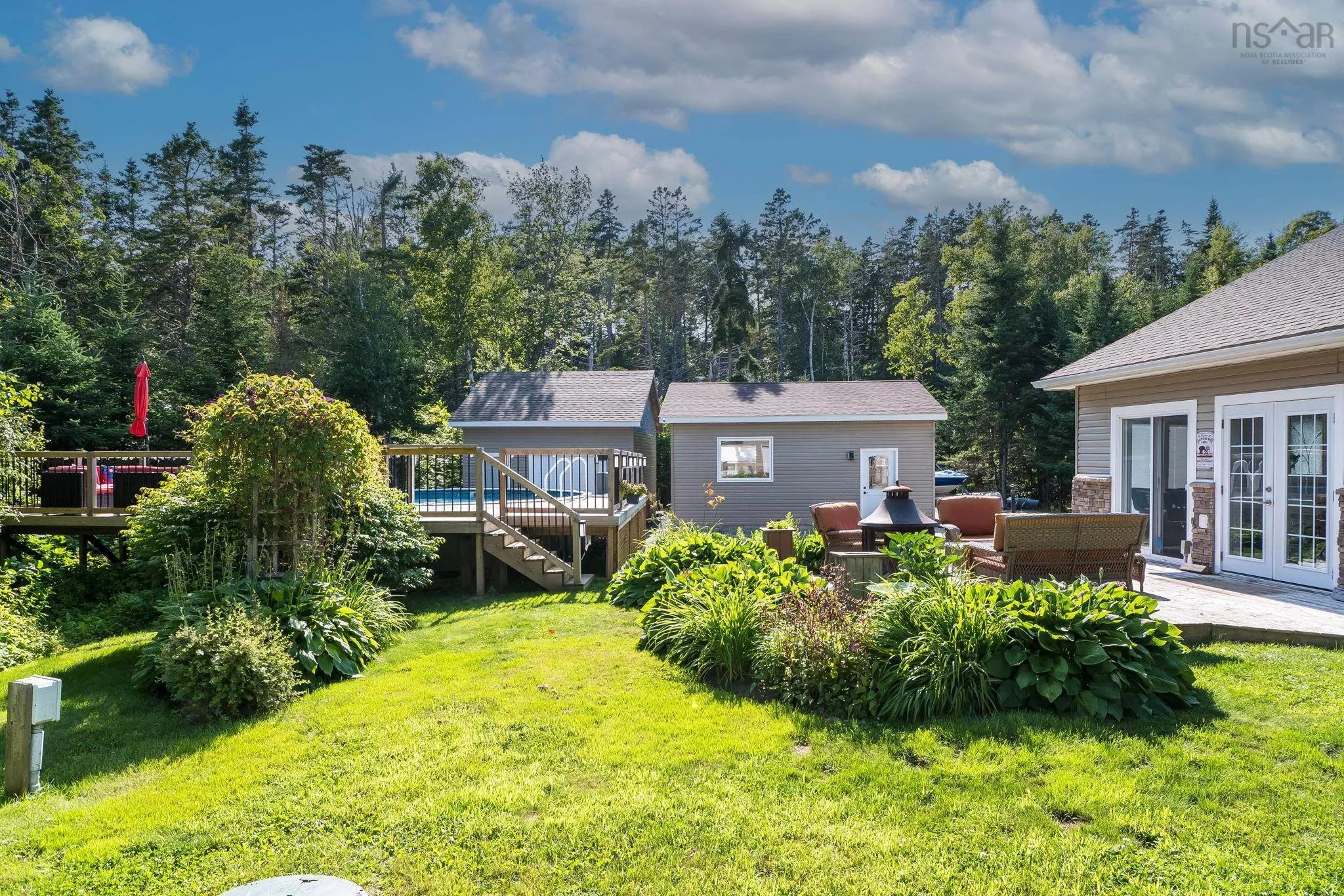 6 Spruce Lane, Boutiliers Point, NS B3Z 4G8, 3 Bedrooms Bedrooms, ,2 BathroomsBathrooms,Residential,For Sale,Spruce,202518709