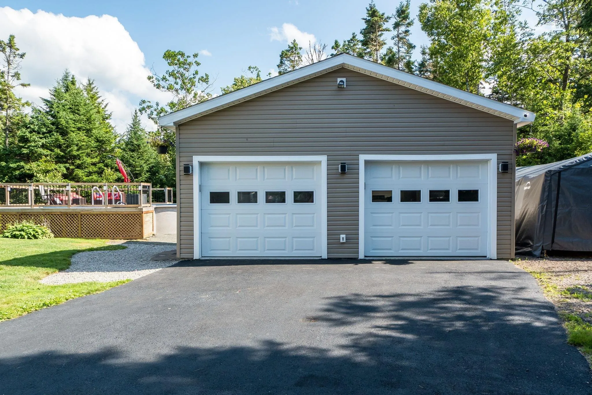 6 Spruce Lane, Boutiliers Point, NS B3Z 4G8, 3 Bedrooms Bedrooms, ,2 BathroomsBathrooms,Residential,For Sale,Spruce,202518709