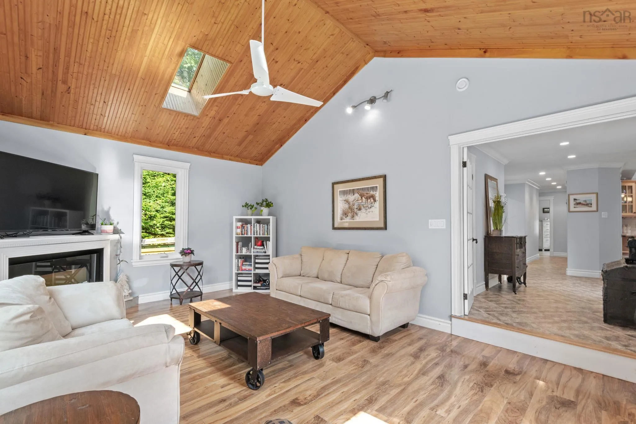 6 Spruce Lane, Boutiliers Point, NS B3Z 4G8, 3 Bedrooms Bedrooms, ,2 BathroomsBathrooms,Residential,For Sale,Spruce,202518709