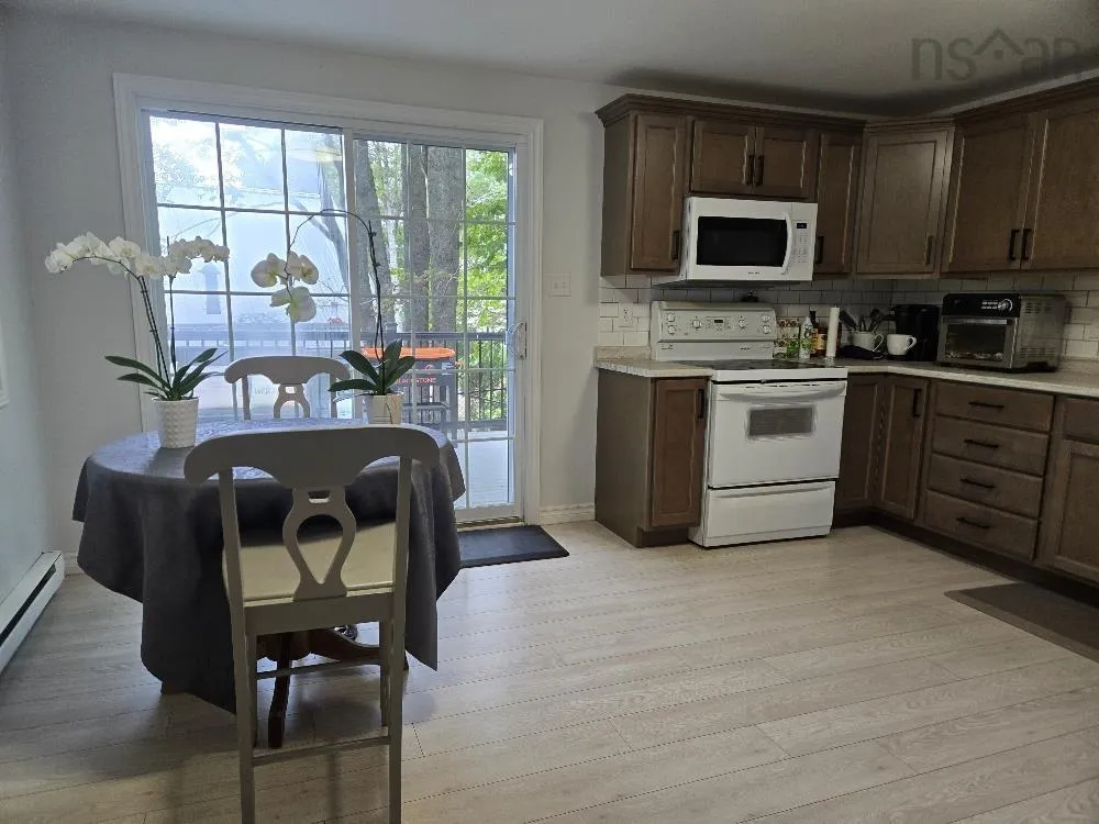 21 Heritage Place, Truro, NS B2N 6J4, 3 Bedrooms Bedrooms, ,2 BathroomsBathrooms,Residential,For Sale,Heritage Place,202523226