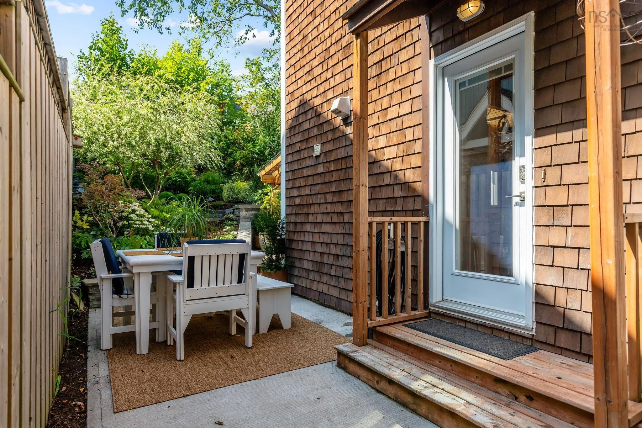 458 Shore Drive, Bedford, NS B4A 2C6, 2 Bedrooms Bedrooms, ,1 BathroomBathrooms,Residential,For Sale,Shore,202522419