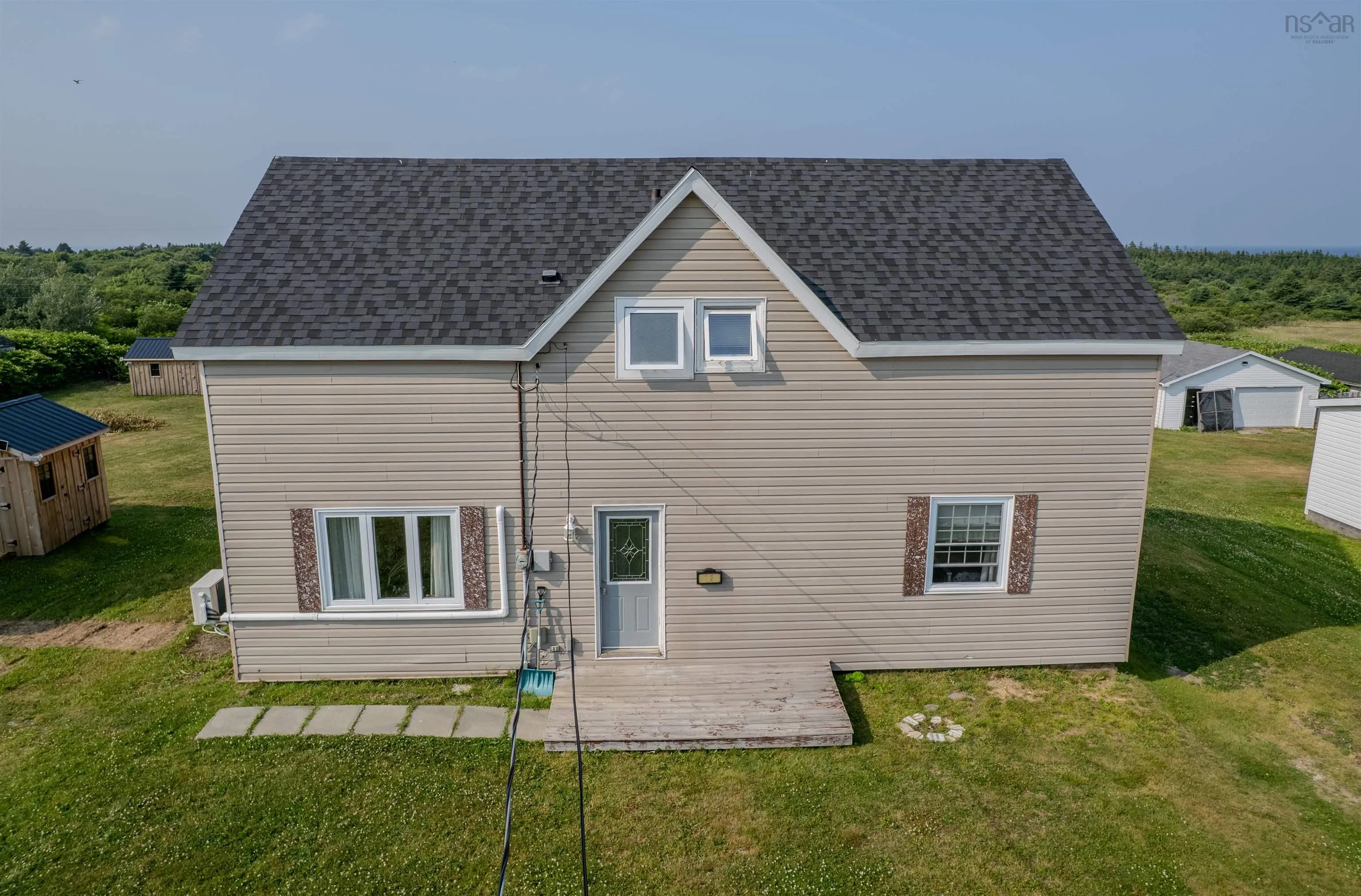 22 East Street, Donkin, NS B1A 6P6, 3 Bedrooms Bedrooms, ,2 BathroomsBathrooms,Residential,For Sale,East,202518032