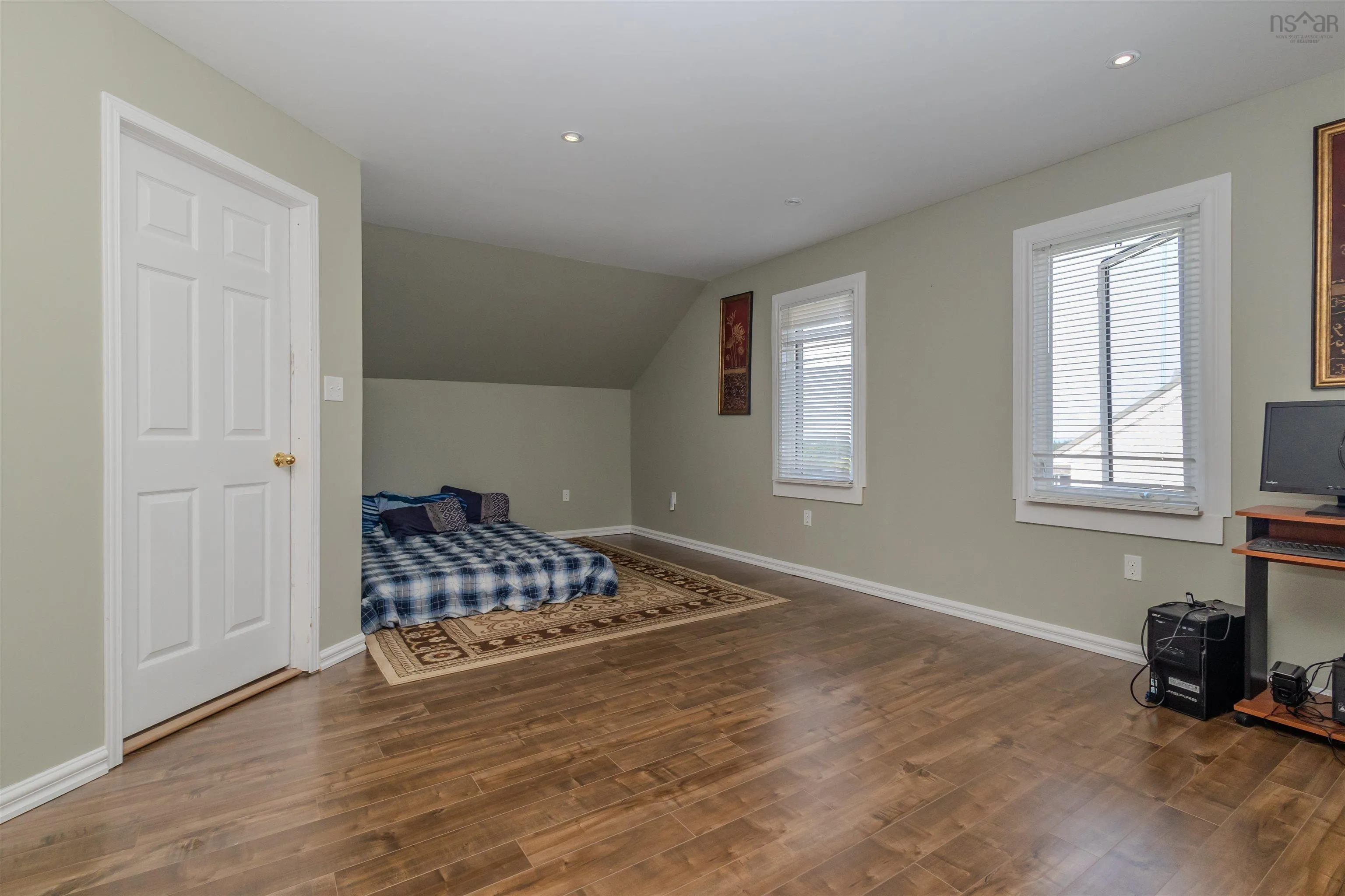 22 East Street, Donkin, NS B1A 6P6, 3 Bedrooms Bedrooms, ,2 BathroomsBathrooms,Residential,For Sale,East,202518032