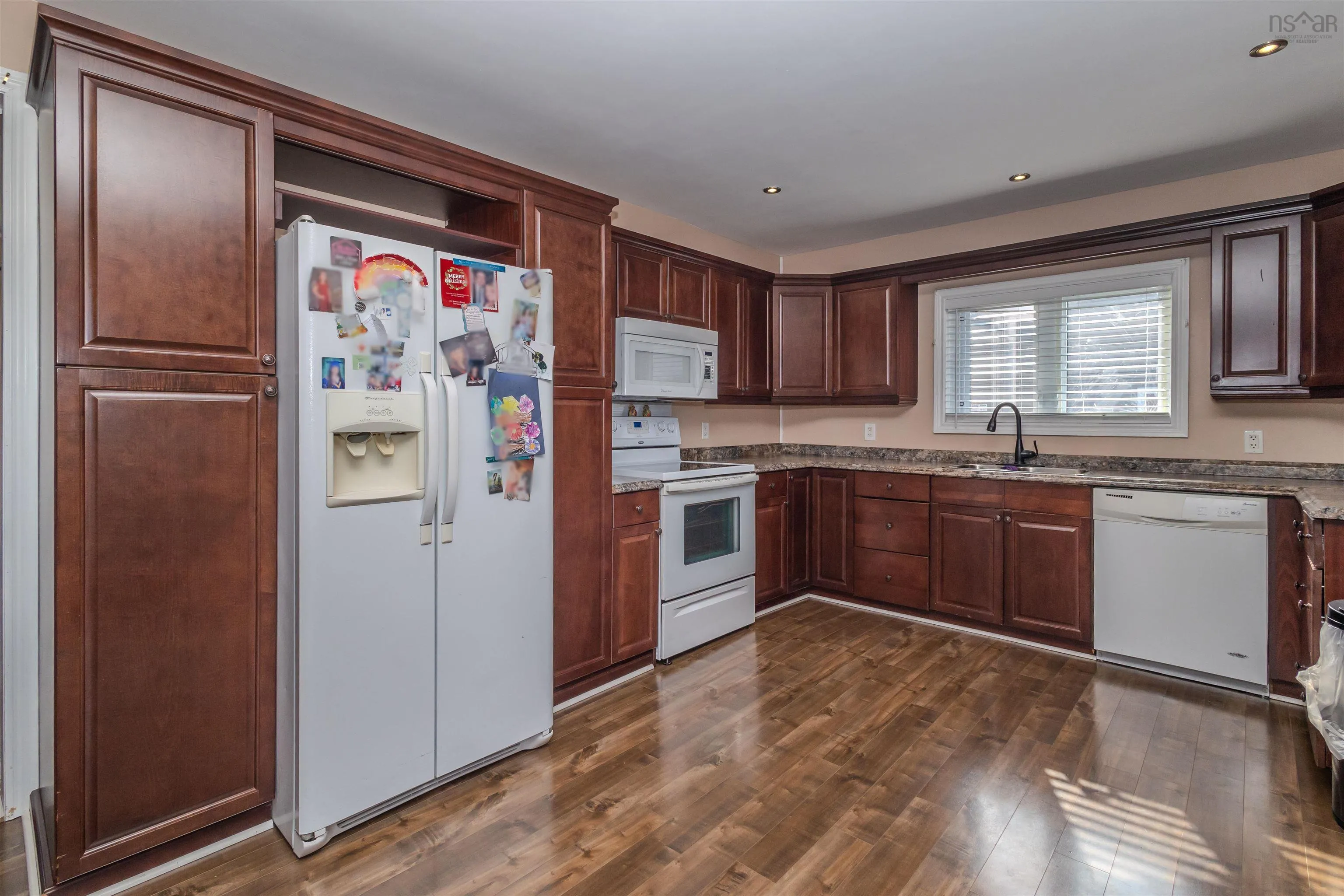 22 East Street, Donkin, NS B1A 6P6, 3 Bedrooms Bedrooms, ,2 BathroomsBathrooms,Residential,For Sale,East,202518032