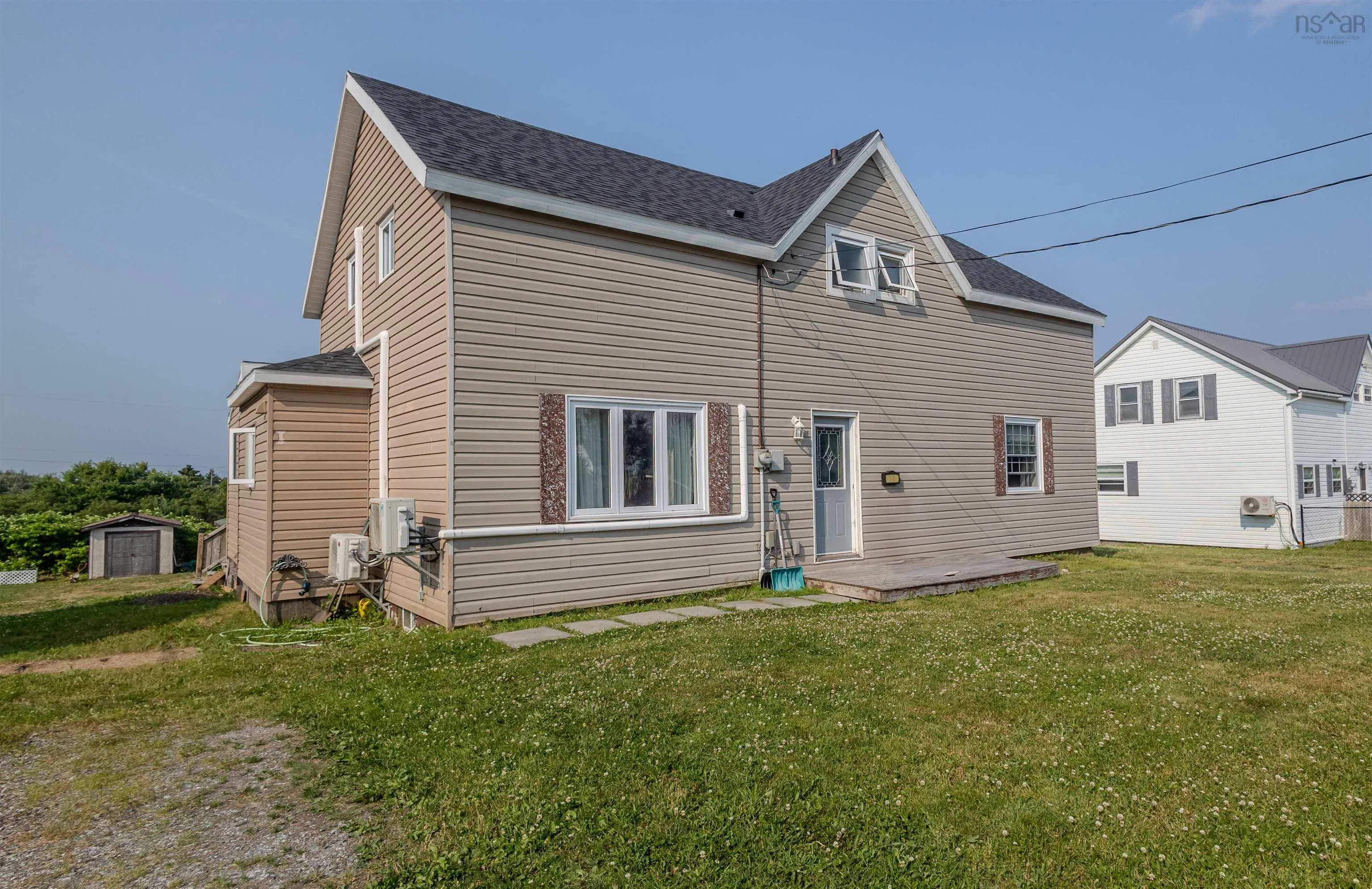 22 East Street, Donkin, NS B1A 6P6, 3 Bedrooms Bedrooms, ,2 BathroomsBathrooms,Residential,For Sale,East,202518032
