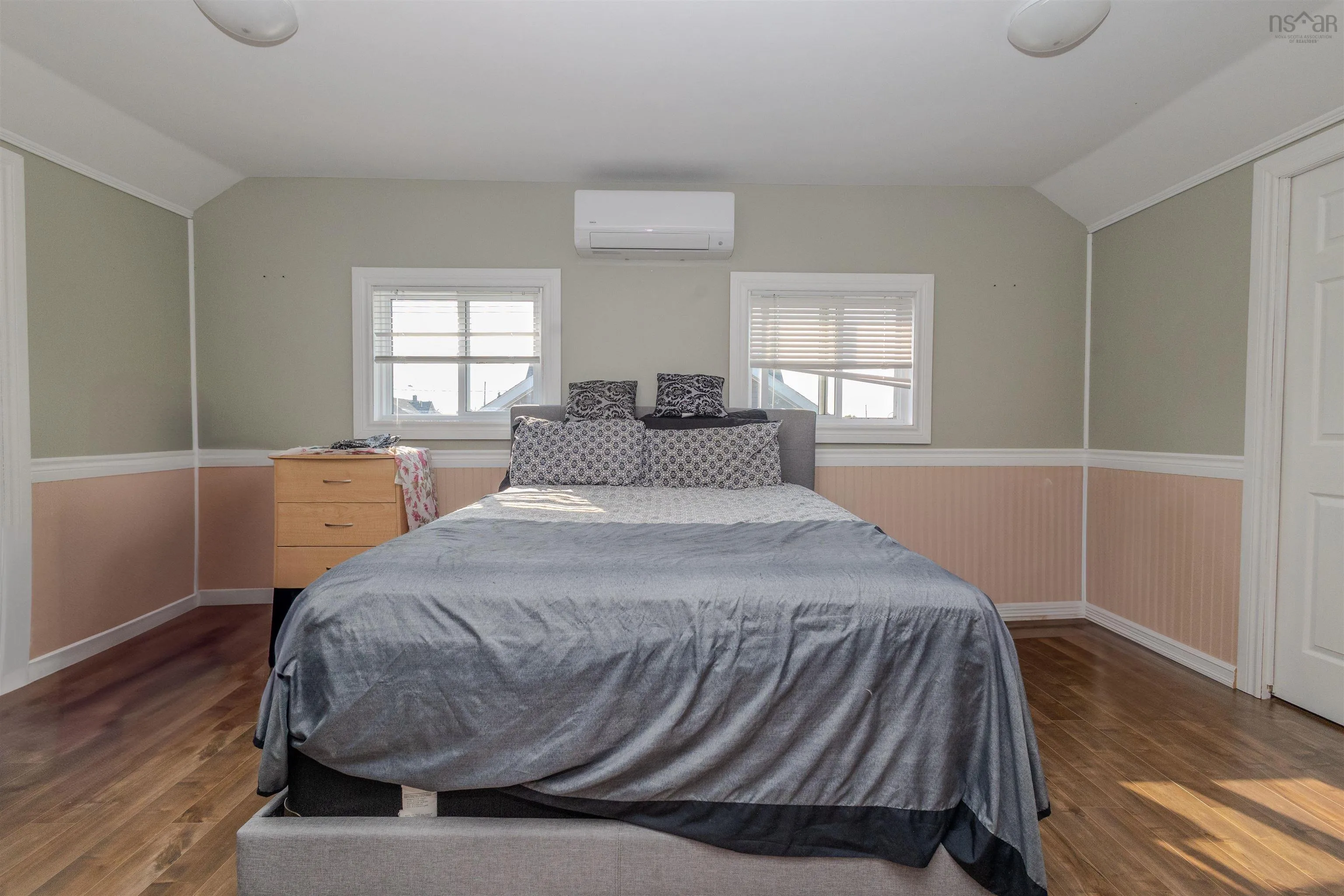 22 East Street, Donkin, NS B1A 6P6, 3 Bedrooms Bedrooms, ,2 BathroomsBathrooms,Residential,For Sale,East,202518032