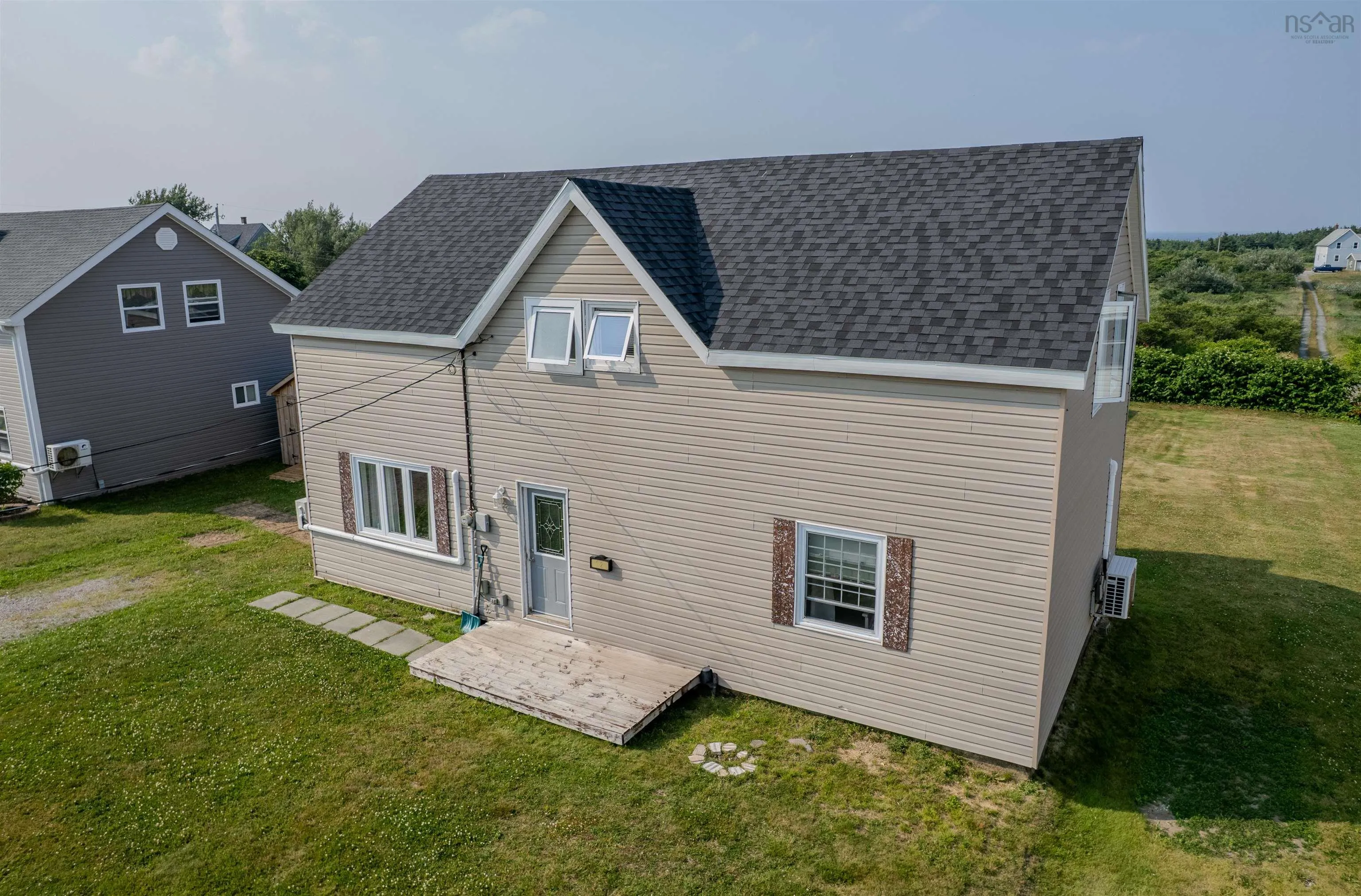 22 East Street, Donkin, NS B1A 6P6, 3 Bedrooms Bedrooms, ,2 BathroomsBathrooms,Residential,For Sale,East,202518032