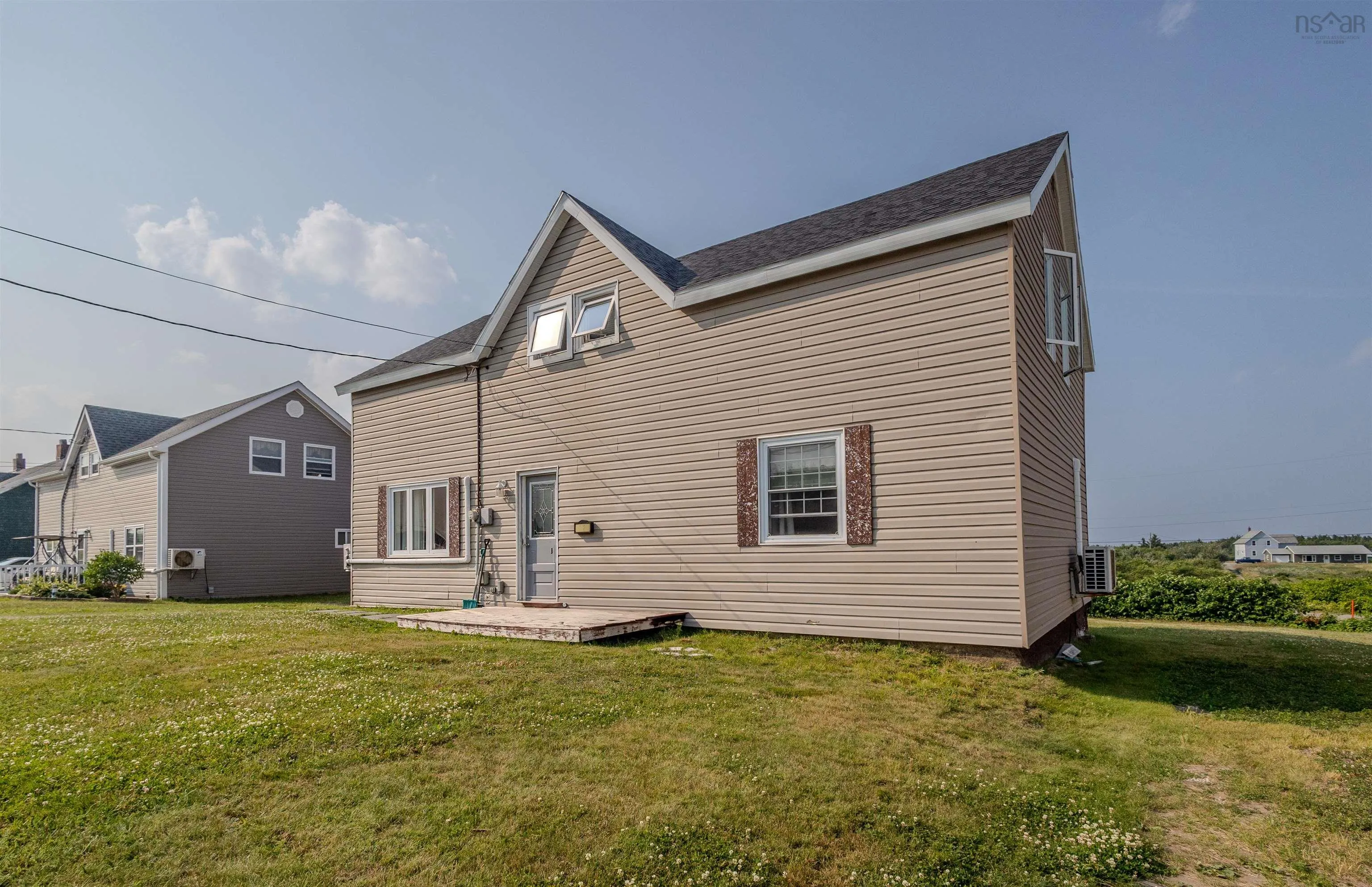 22 East Street, Donkin, NS B1A 6P6, 3 Bedrooms Bedrooms, ,2 BathroomsBathrooms,Residential,For Sale,East,202518032