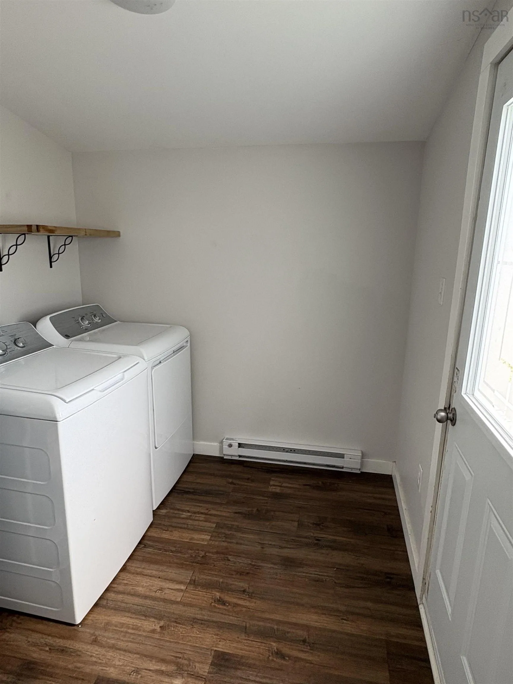 176 Chestnut Street, Pictou, NS B0K 1H0, 2 Bedrooms Bedrooms, ,1 BathroomBathrooms,Residential,For Sale,Chestnut,202522891
