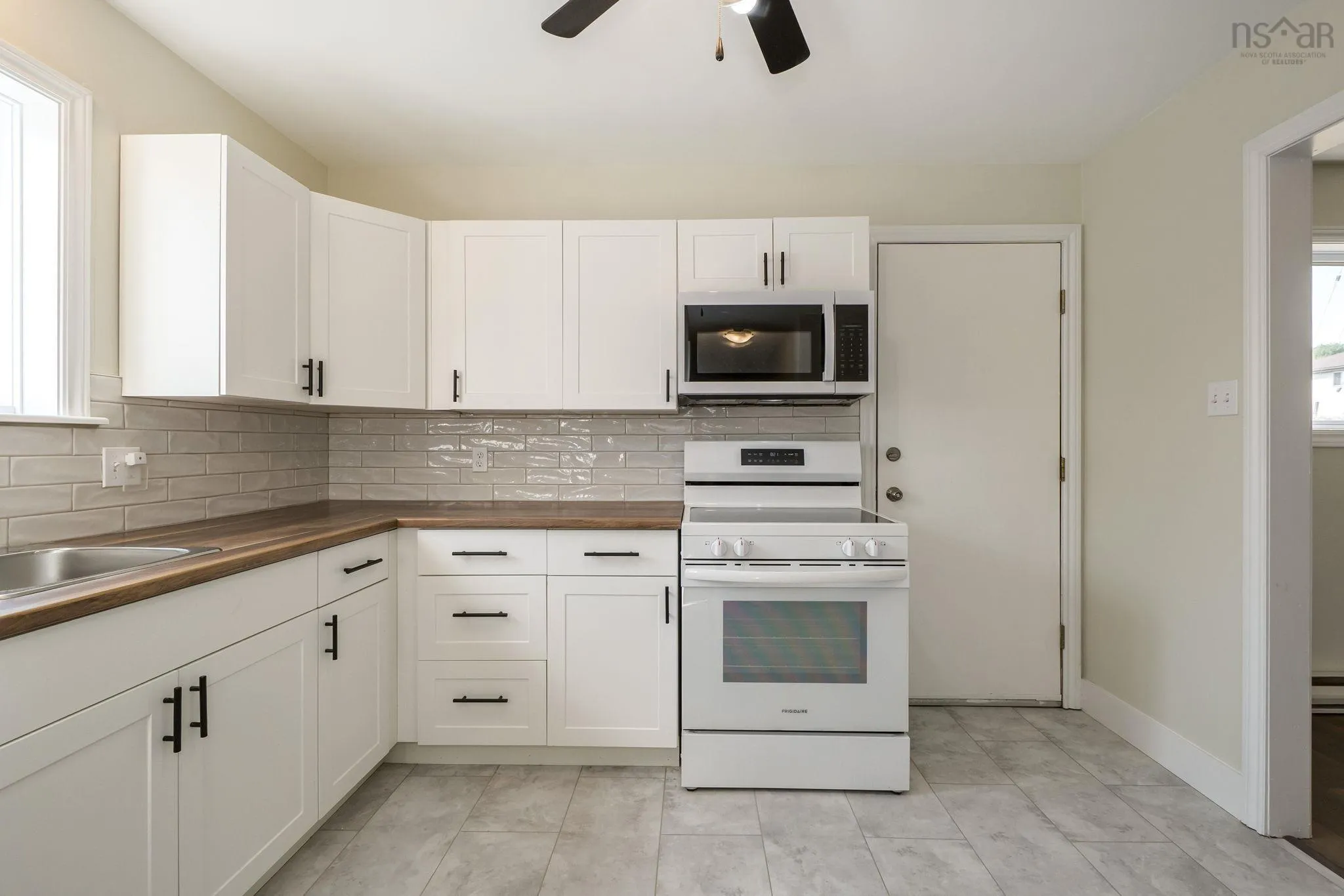 91 Silver Maple Drive, Timberlea, NS B3T 1G8, 3 Bedrooms Bedrooms, ,2 BathroomsBathrooms,Residential,For Sale,Silver Maple,202517957