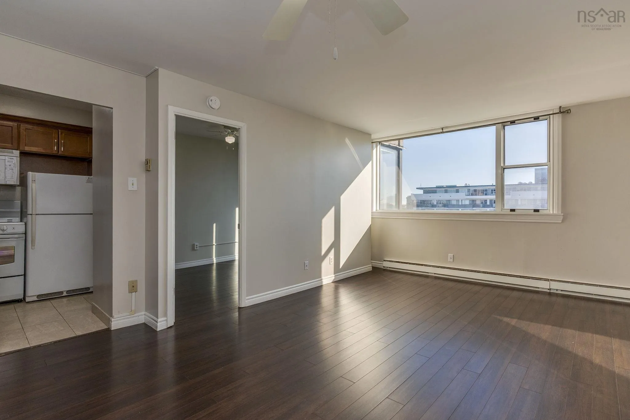 1005-5959 Spring Garden Road, Halifax, NS B3H 1Y5, 1 Bedroom Bedrooms, ,1 BathroomBathrooms,Residential,For Sale,Spring Garden,202524947