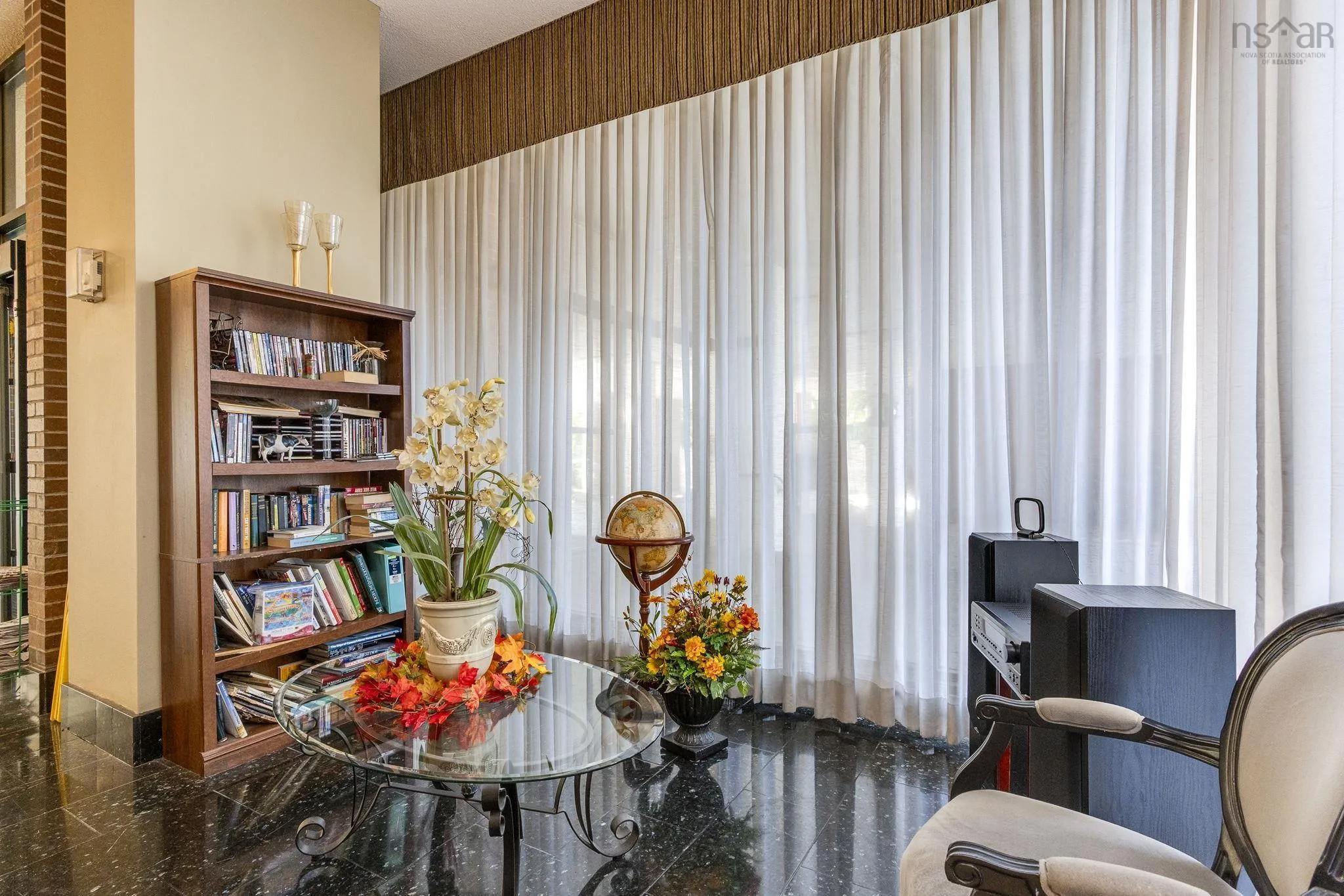 1005-5959 Spring Garden Road, Halifax, NS B3H 1Y5, 1 Bedroom Bedrooms, ,1 BathroomBathrooms,Residential,For Sale,Spring Garden,202524947