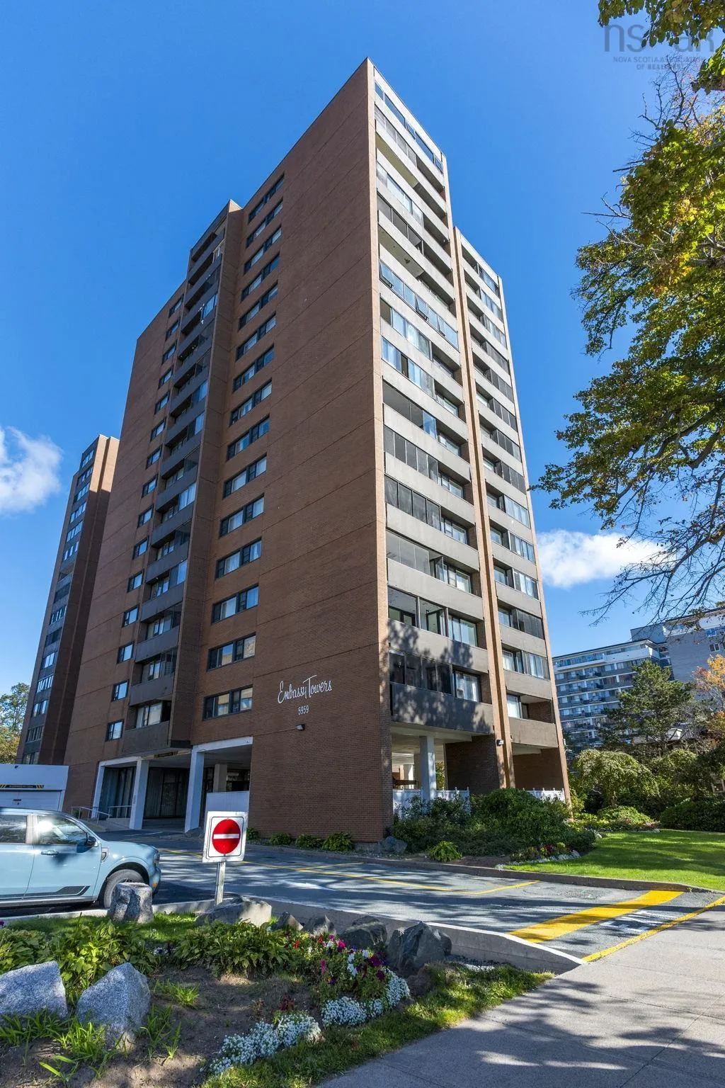 1005-5959 Spring Garden Road, Halifax, NS B3H 1Y5, 1 Bedroom Bedrooms, ,1 BathroomBathrooms,Residential,For Sale,Spring Garden,202524947