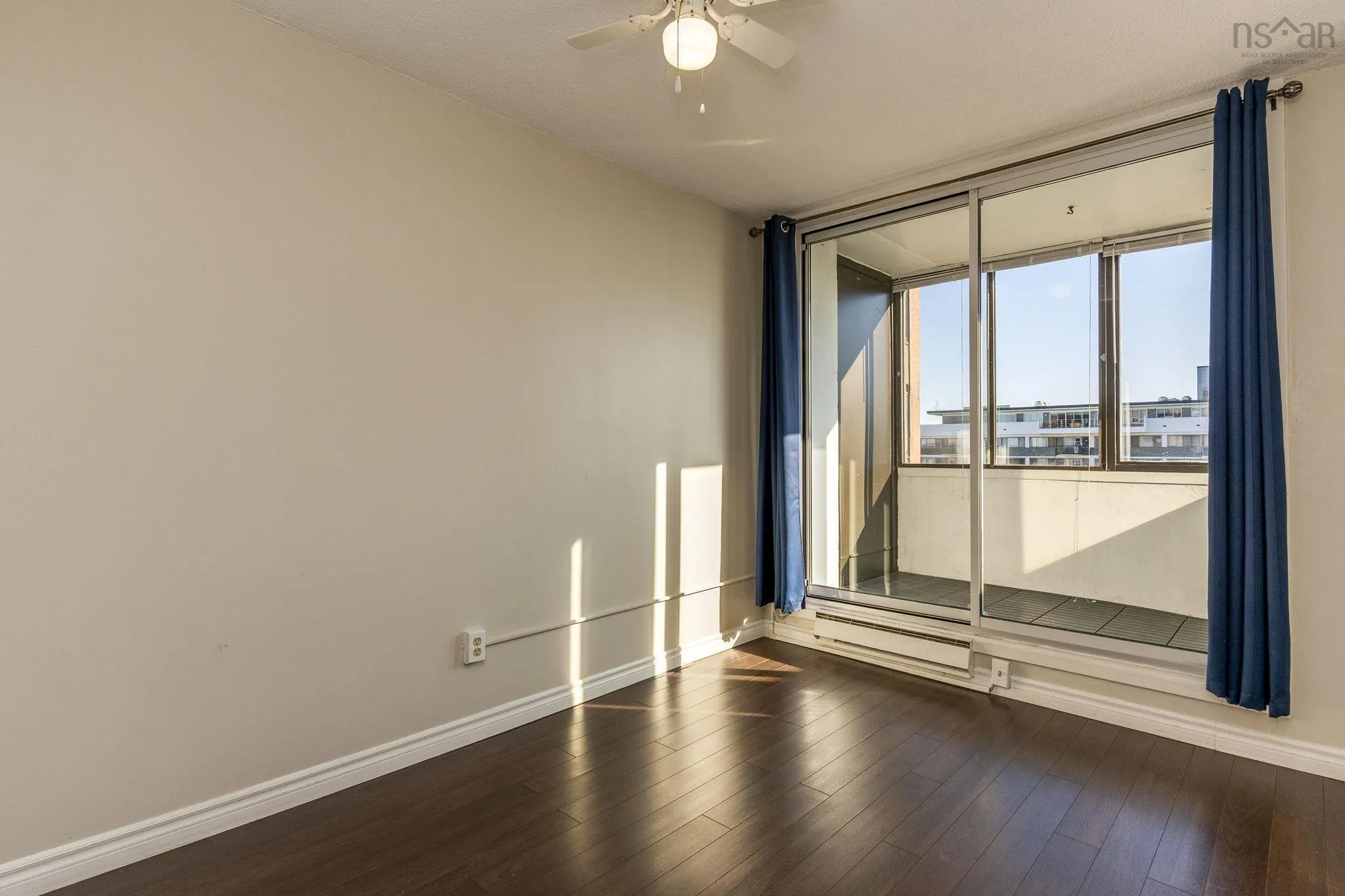 1005-5959 Spring Garden Road, Halifax, NS B3H 1Y5, 1 Bedroom Bedrooms, ,1 BathroomBathrooms,Residential,For Sale,Spring Garden,202524947