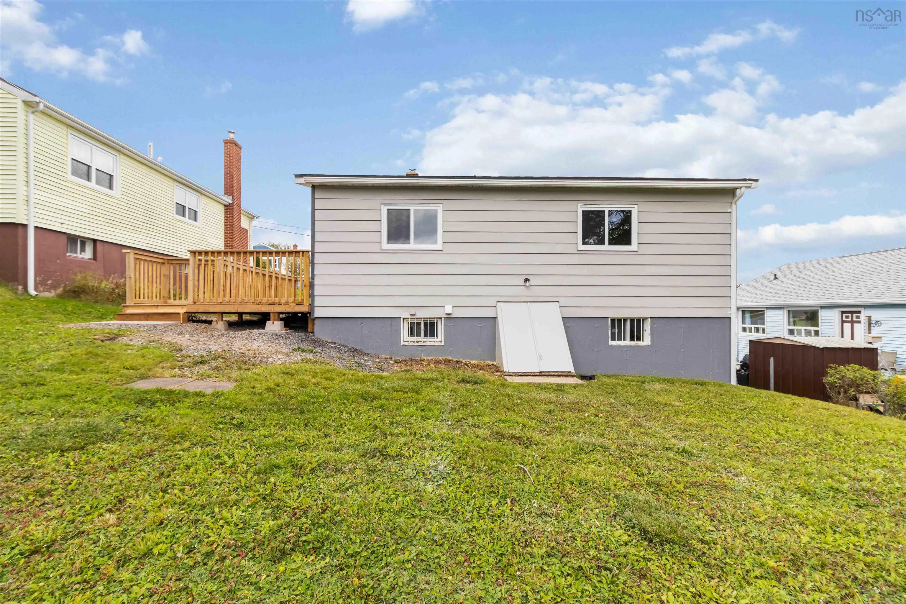 27 Arvida Avenue, Halifax, NS B3R 1K7, 4 Bedrooms Bedrooms, ,1 BathroomBathrooms,Residential,For Sale,Arvida,202524859