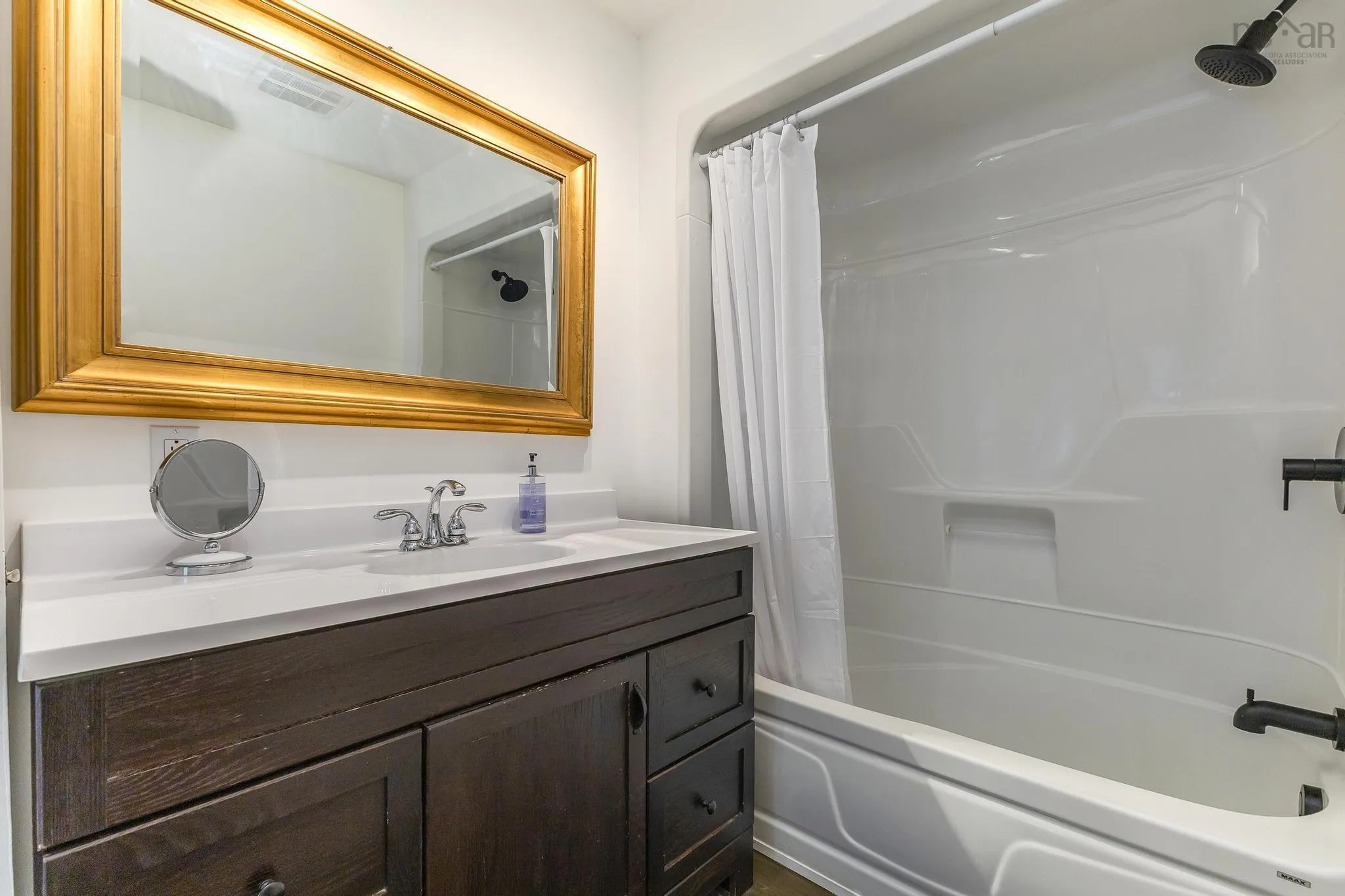 498 Birch Street, New Glasgow, NS B2H 1Y1, 4 Bedrooms Bedrooms, ,2 BathroomsBathrooms,Residential,For Sale,Birch,202521104