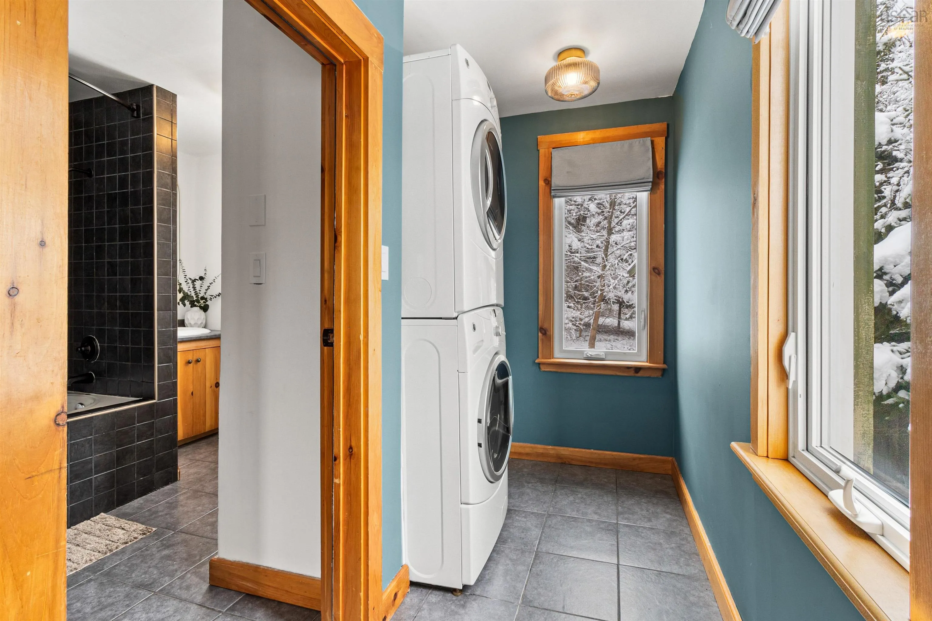 202 Gaspereau Avenue, Wolfville Ns B4p 2e6, 5 Bedrooms Bedrooms, ,2 BathroomsBathrooms,Residential,For Sale,Gaspereau,202507402